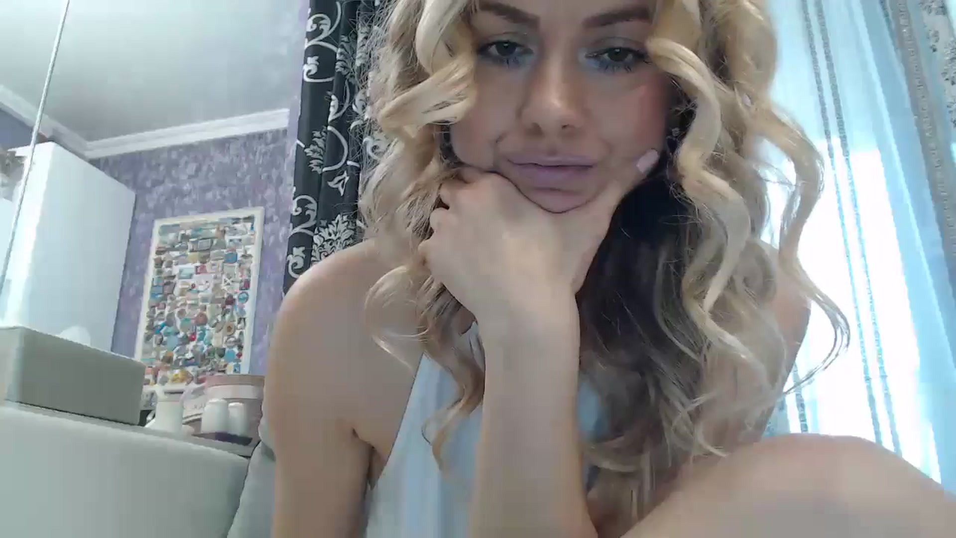Gallery image thumbnail from SweetyKimmy's myfreecams stream on, 08/30/2024, 07:08 image 18 of 20