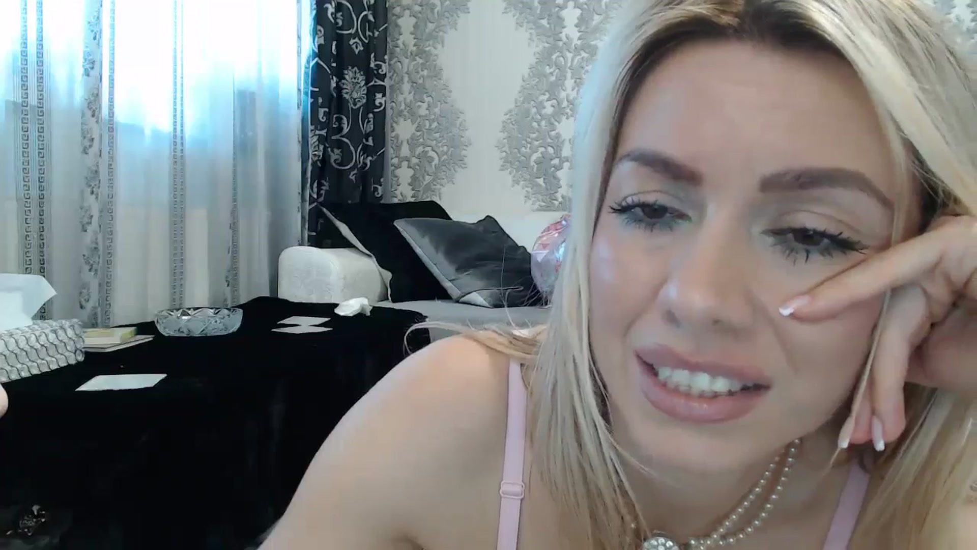 Gallery image thumbnail from SweetyKimmy's myfreecams stream on, 09/23/2024, 07:02 image 4 of 20