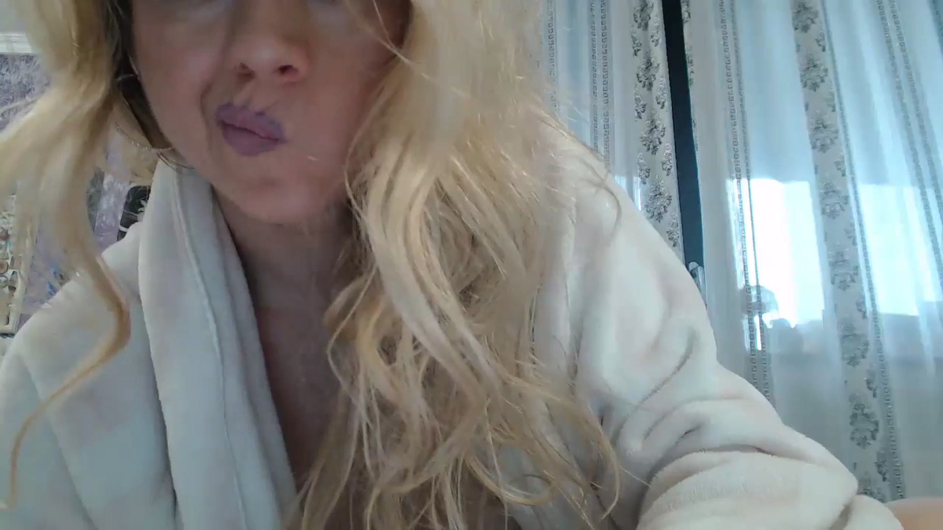 Gallery image thumbnail from SweetyKimmy's myfreecams stream on, 09/30/2024, 06:30 image 12 of 20