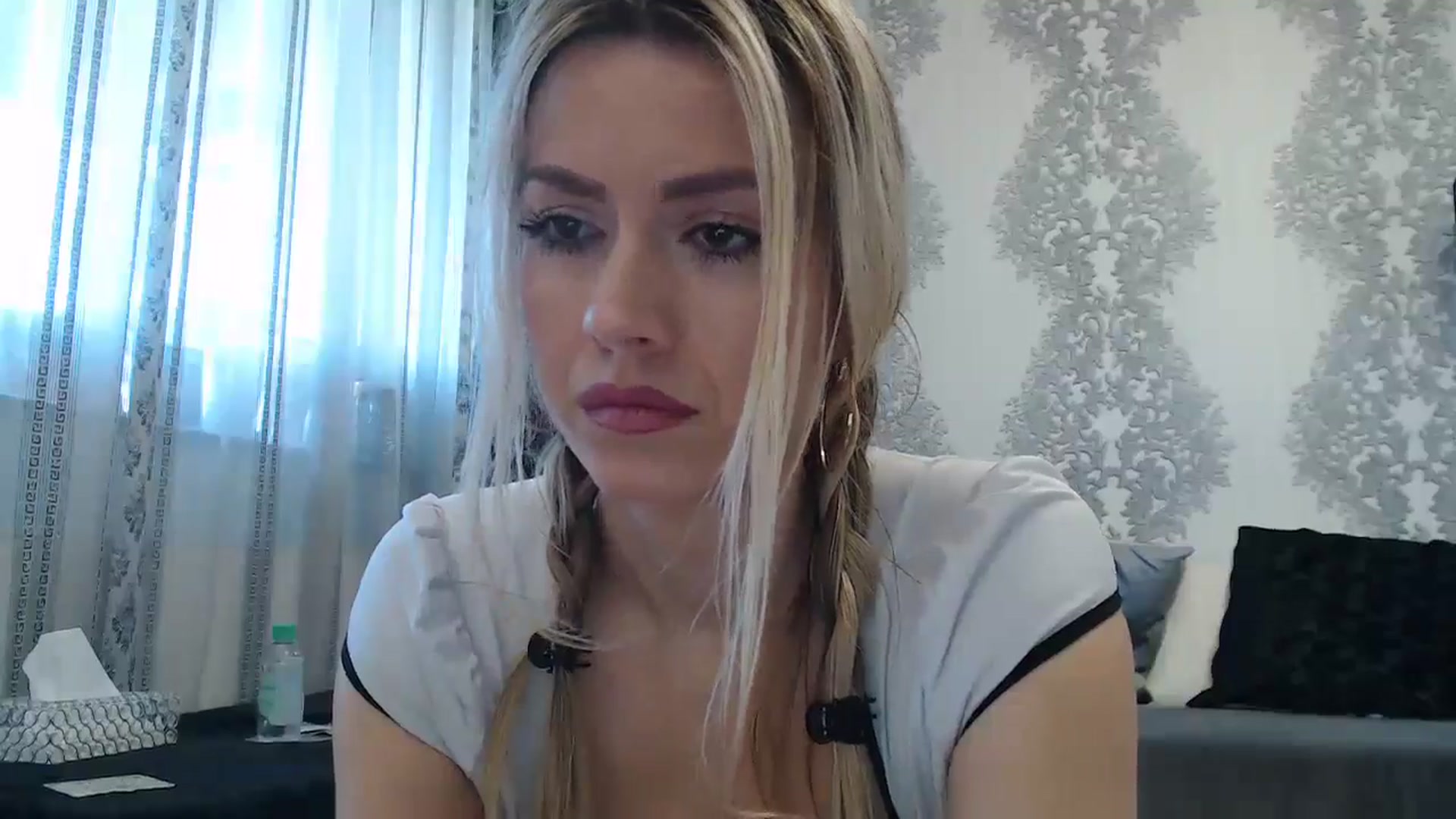 Gallery image thumbnail from SweetyKimmy's myfreecams stream on, 10/10/2024, 07:01 image 15 of 20