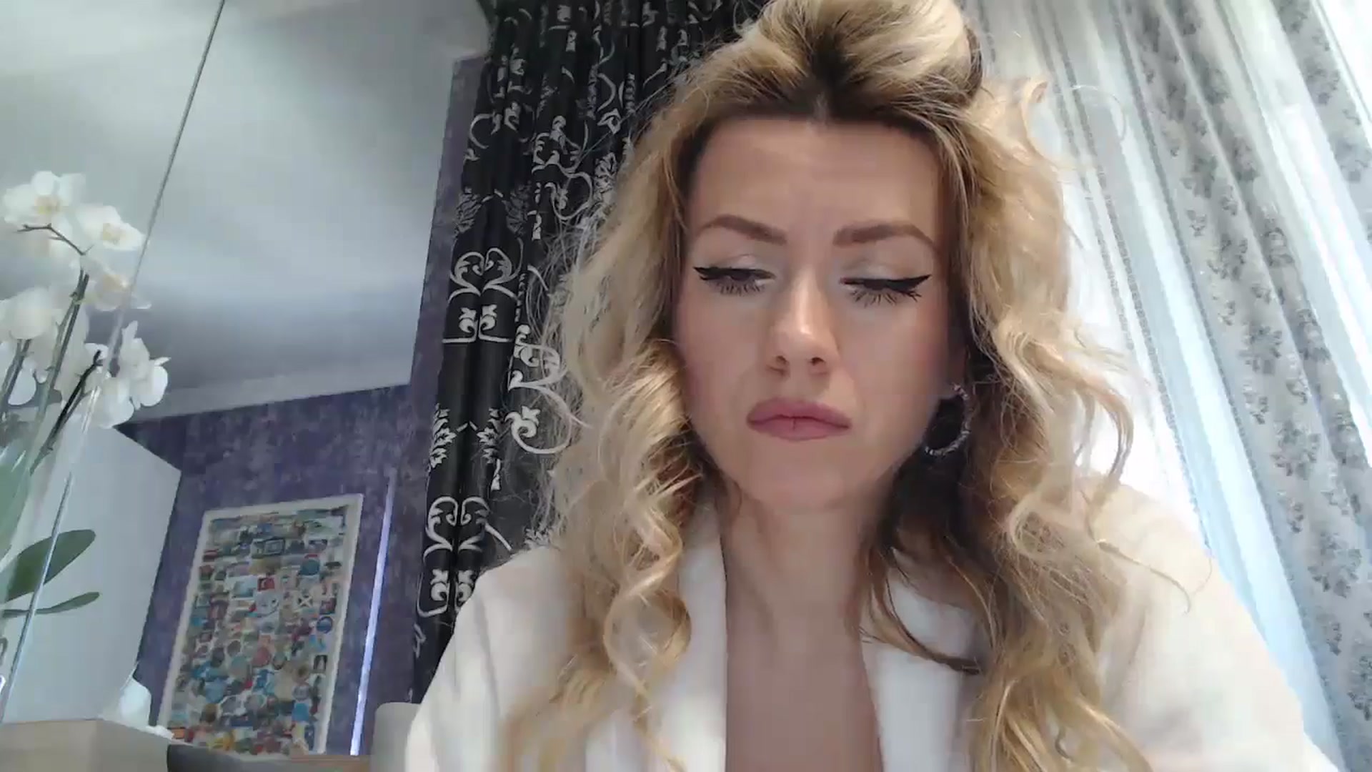 Gallery image thumbnail from SweetyKimmy's myfreecams stream on, 10/14/2024, 07:14 image 11 of 20