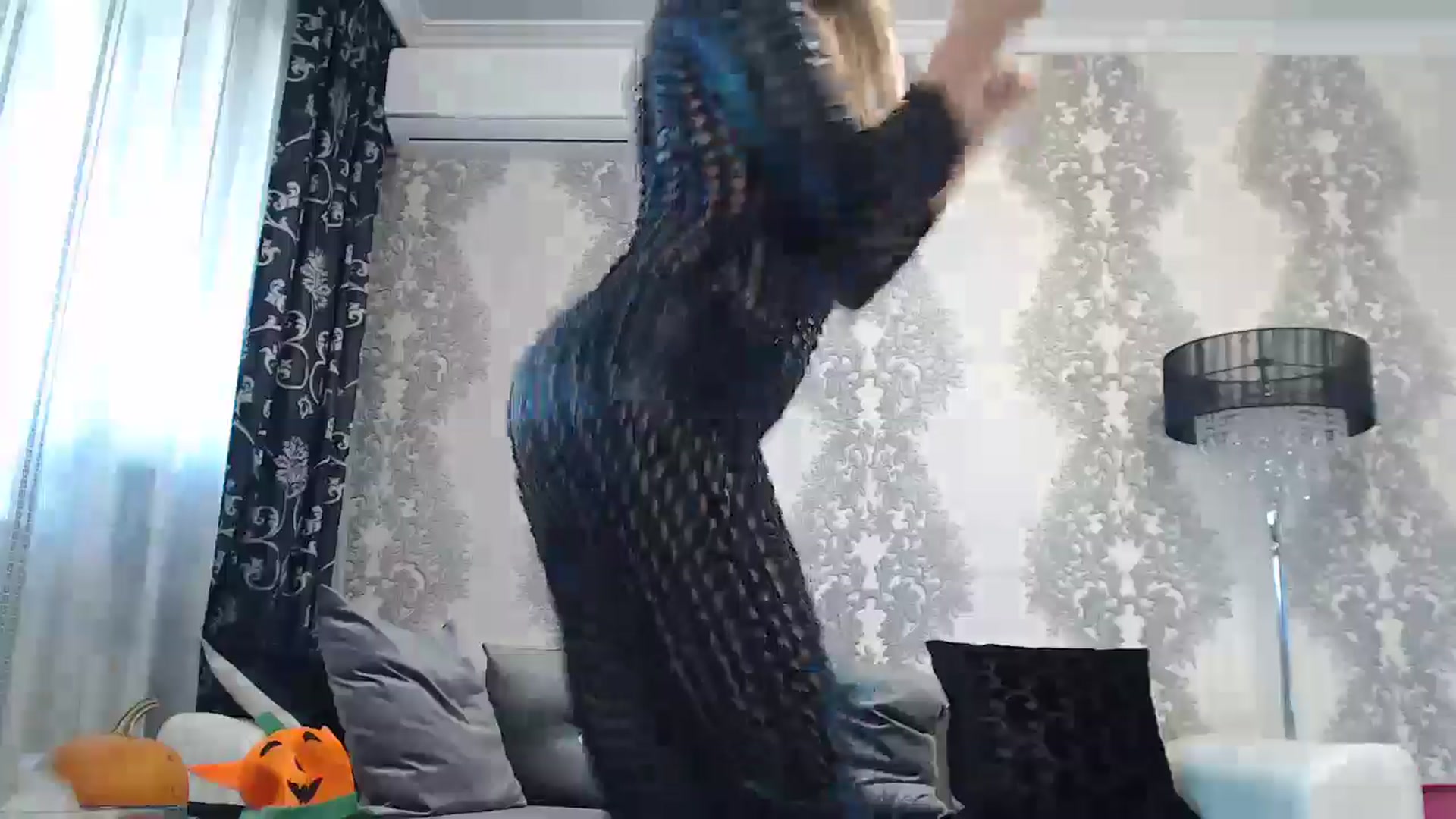 Gallery image thumbnail from SweetyKimmy's myfreecams stream on, 10/21/2024, 06:25 image 14 of 20