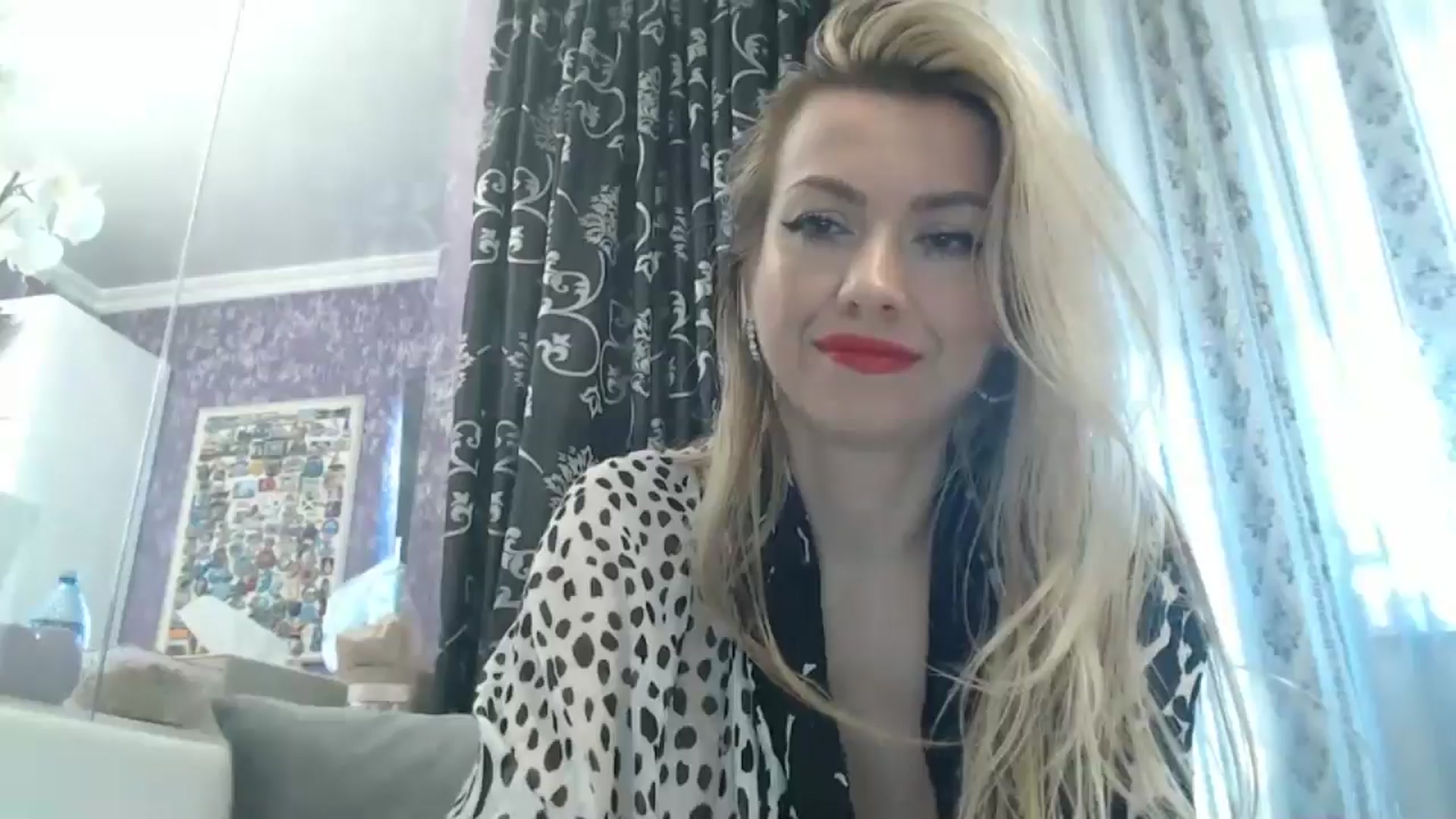 Gallery image thumbnail from SweetyKimmy's myfreecams stream on, 10/29/2024, 07:52 image 1 of 20