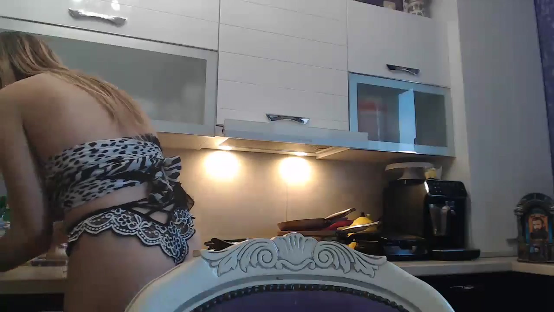 Gallery image thumbnail from SweetyKimmy's myfreecams stream on, 10/29/2024, 07:52 image 14 of 20
