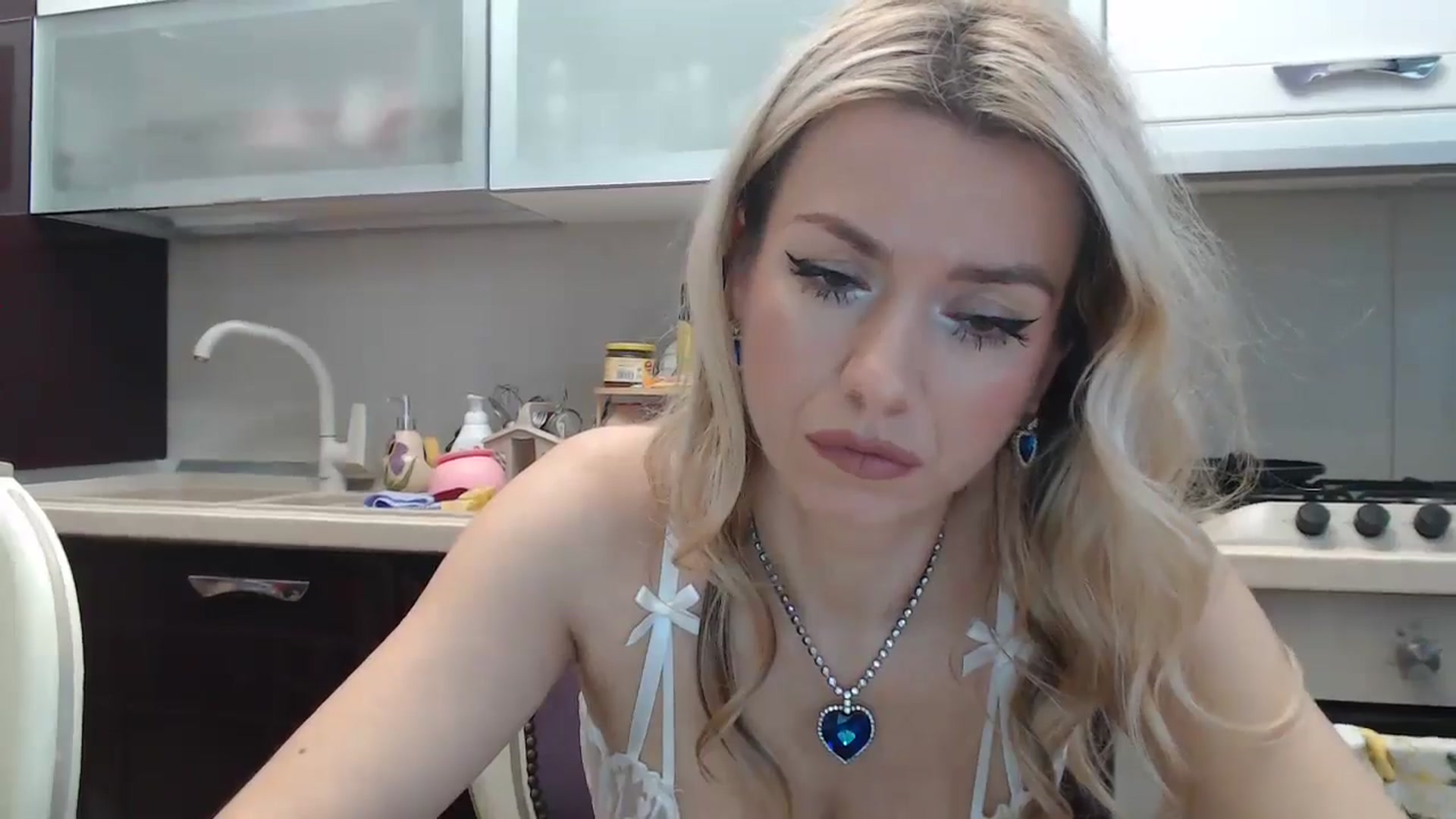Gallery image thumbnail from SweetyKimmy's myfreecams stream on, 11/12/2024, 07:51 image 11 of 20