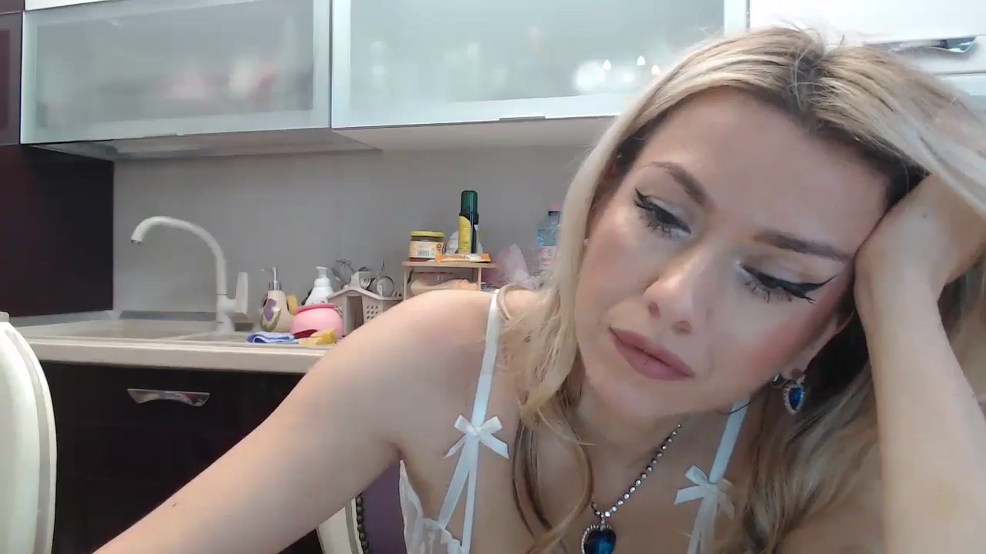 Gallery image thumbnail from SweetyKimmy's myfreecams stream on, 11/12/2024, 07:51 image 12 of 20