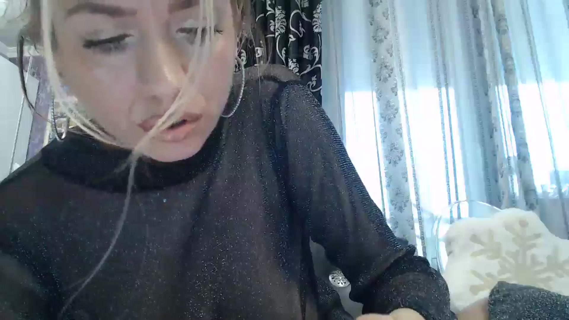 Gallery image thumbnail from SweetyKimmy's myfreecams stream on, 11/15/2024, 07:54 image 16 of 20