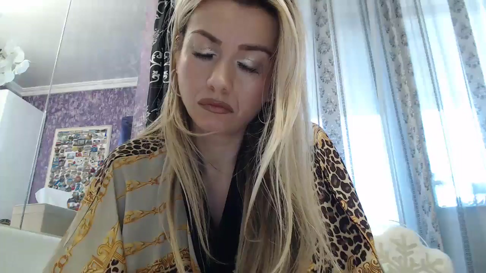 Gallery image thumbnail from SweetyKimmy's myfreecams stream on, 11/17/2024, 07:54 image 9 of 20