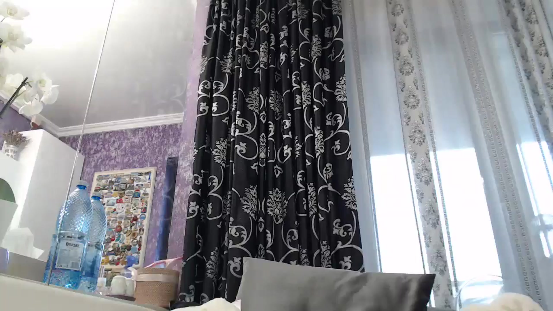 Gallery image thumbnail from SweetyKimmy's myfreecams stream on, 11/19/2024, 07:35 image 7 of 20