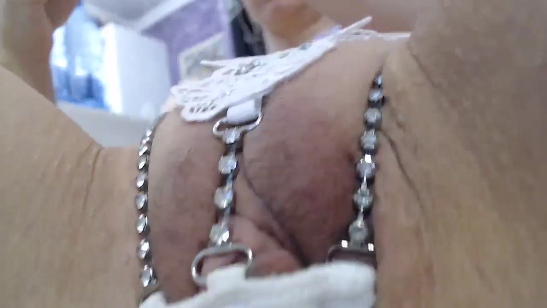 Gallery image thumbnail from SweetyKimmy's myfreecams stream on, 11/19/2024, 07:35 image 3 of 20