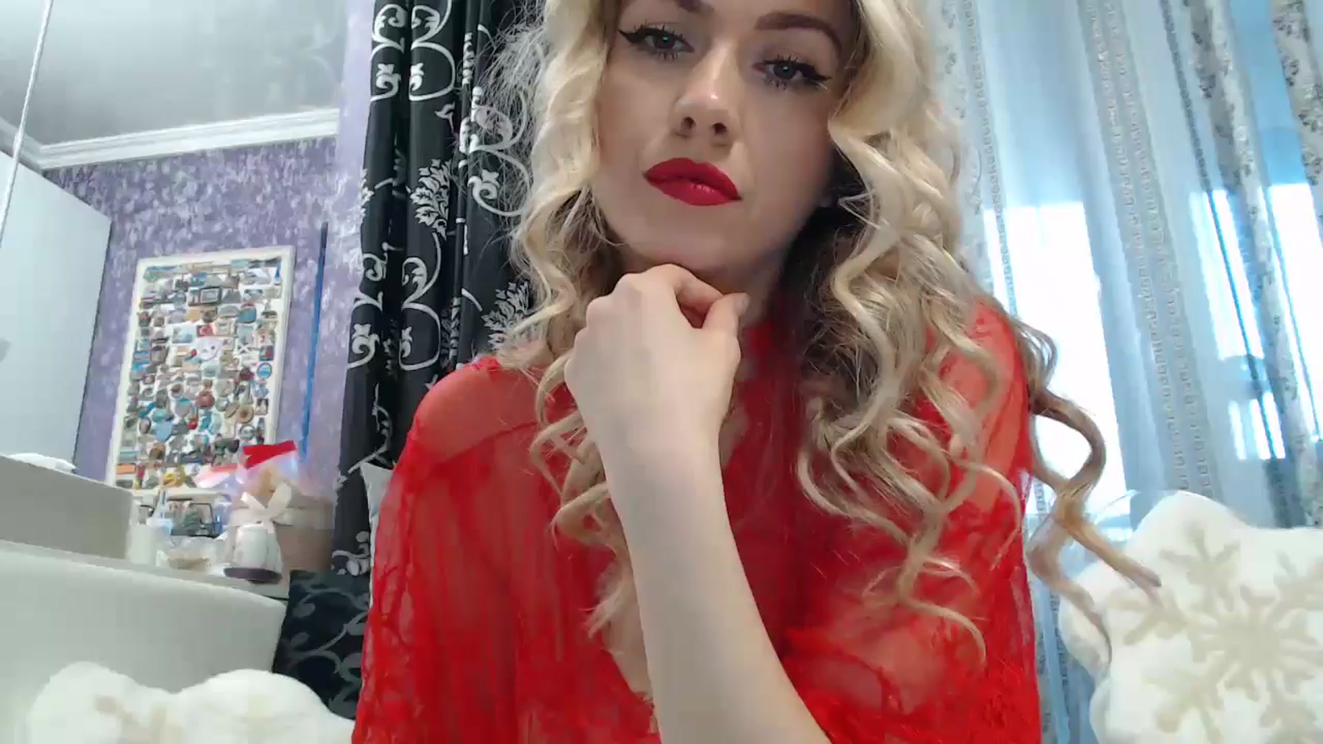Gallery image thumbnail from SweetyKimmy's myfreecams stream on, 11/20/2024, 06:34 image 19 of 20