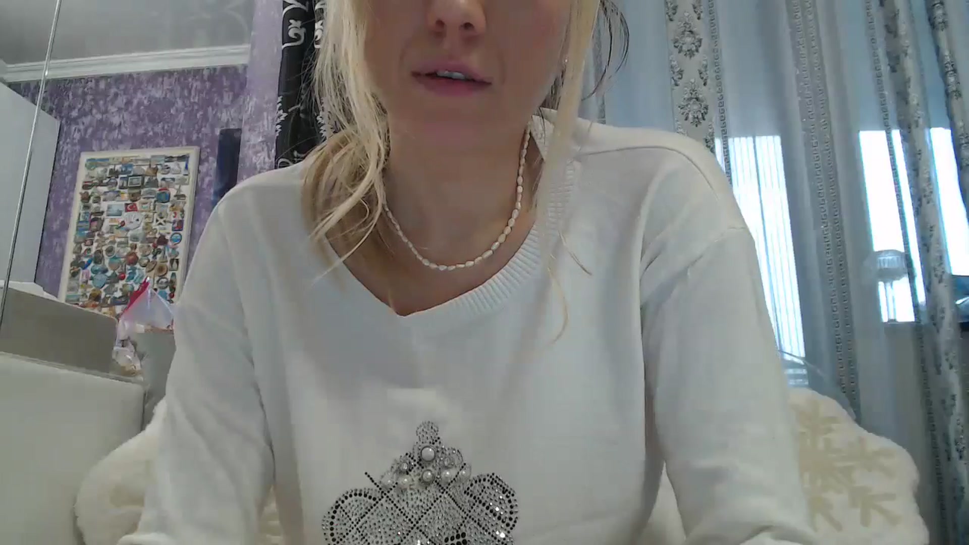 Gallery image thumbnail from SweetyKimmy's myfreecams stream on, 11/27/2024, 07:32 image 12 of 20