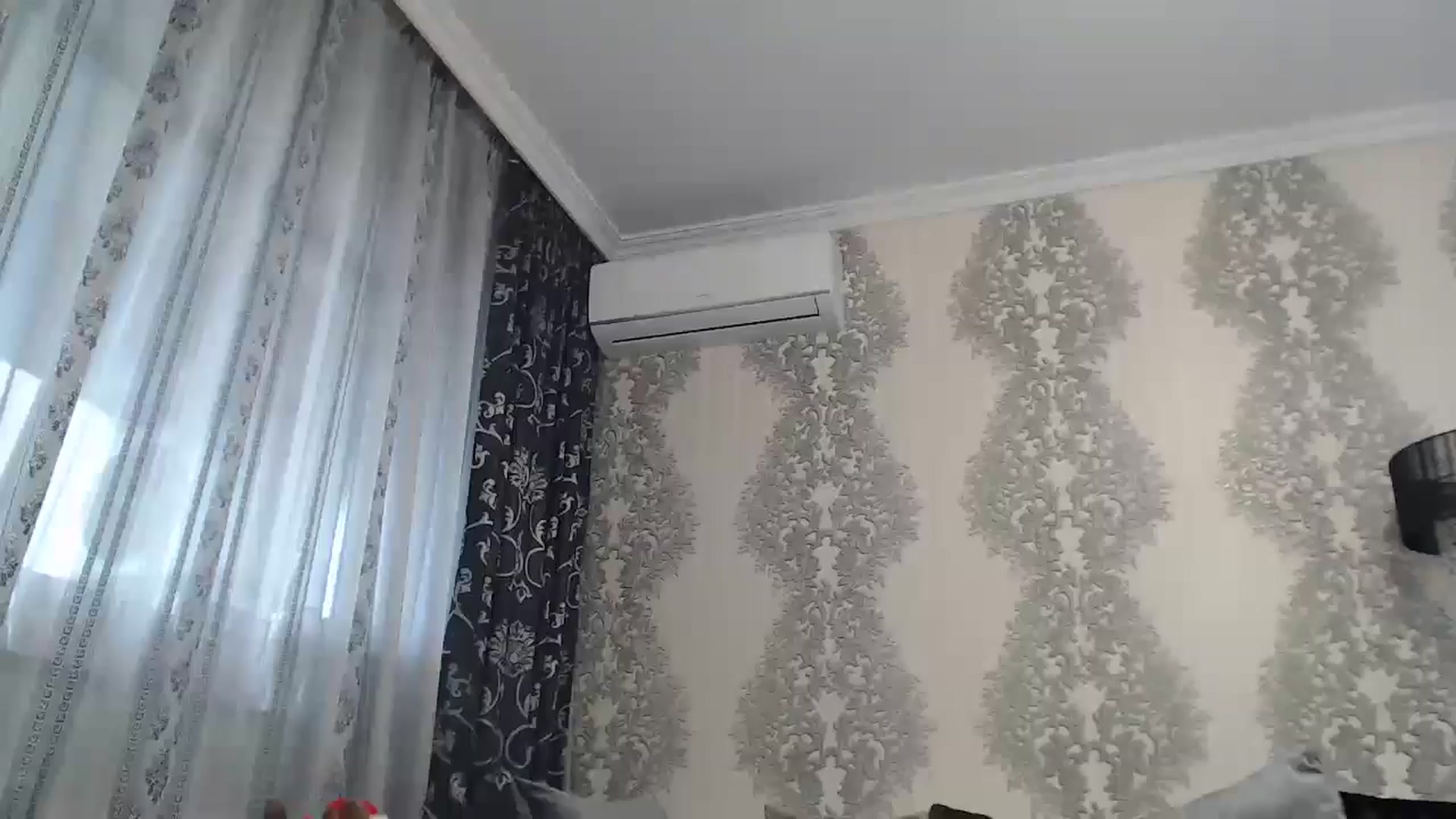 Gallery image thumbnail from SweetyKimmy's myfreecams stream on, 12/02/2024, 07:45 image 10 of 20