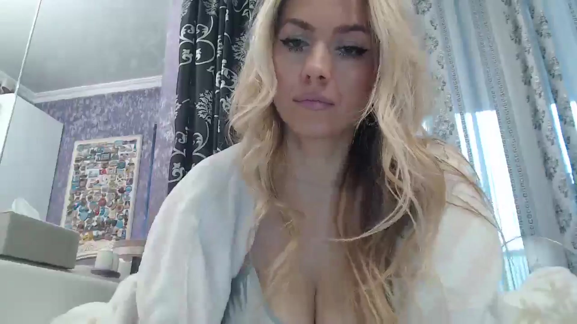 Gallery image thumbnail from SweetyKimmy's myfreecams stream on, 12/03/2024, 07:37 image 10 of 20