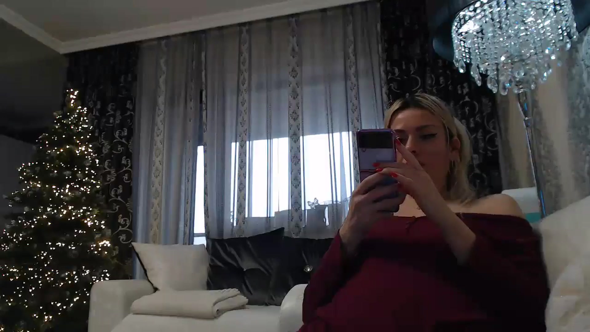 Gallery image thumbnail from SweetyKimmy's myfreecams stream on, 12/10/2024, 08:32 image 20 of 20