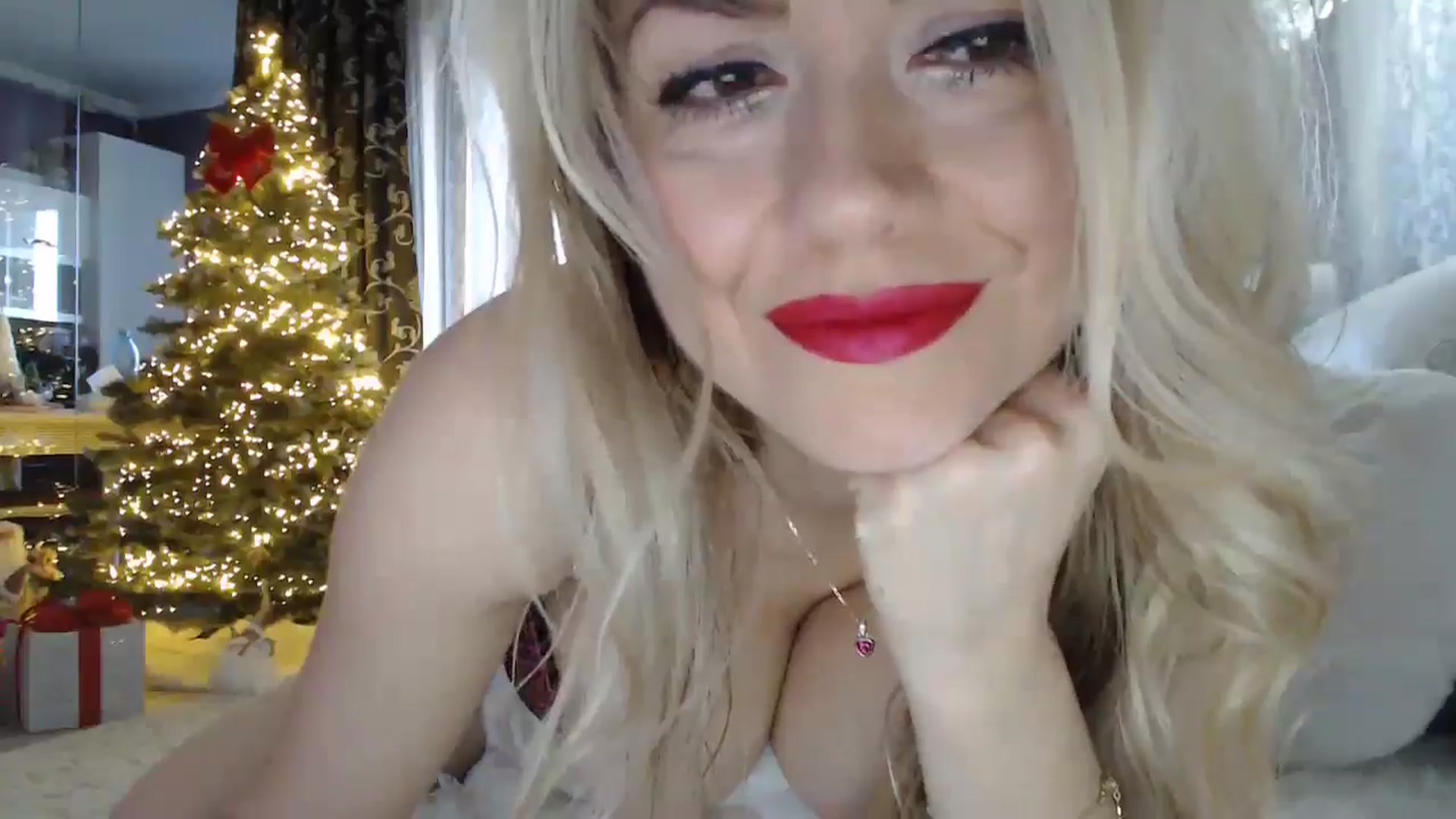 Gallery image thumbnail from SweetyKimmy's myfreecams stream on, 12/12/2024, 07:25 image 3 of 20