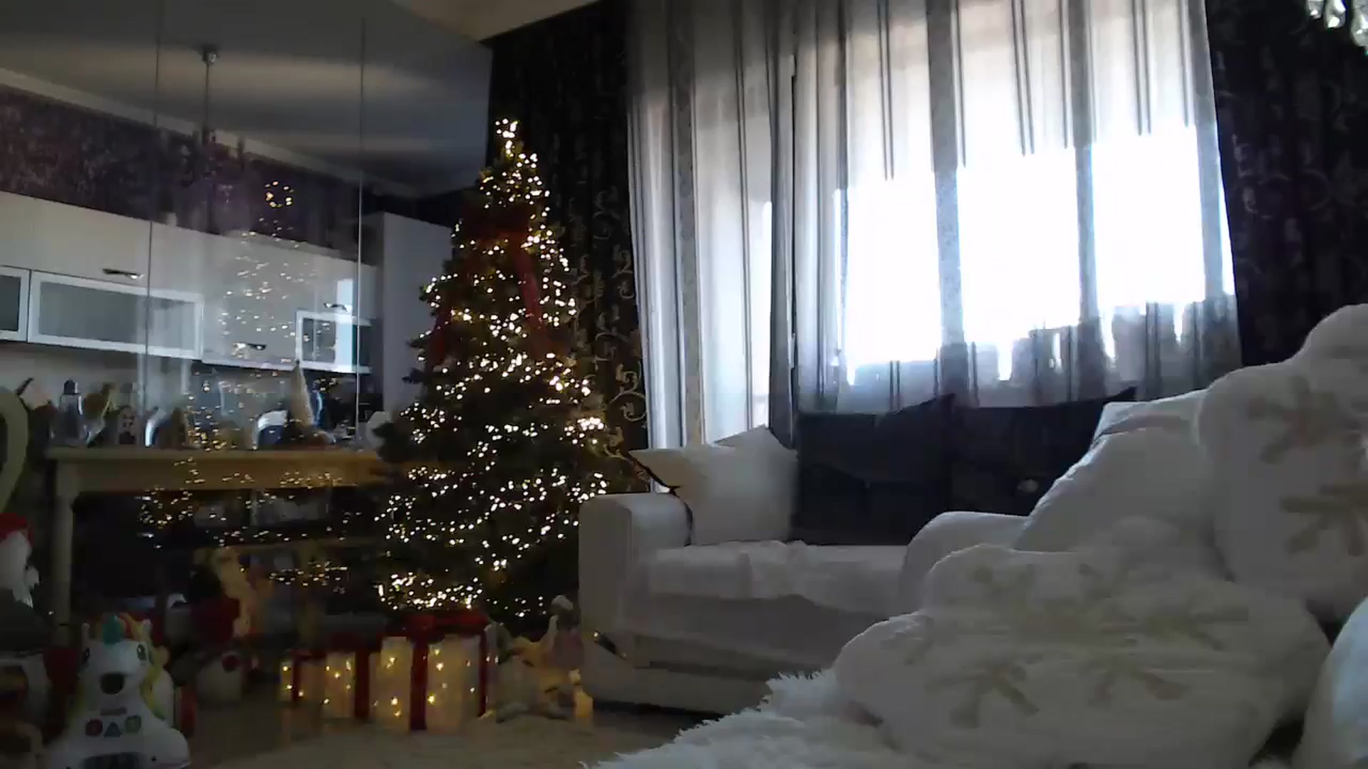 Gallery image thumbnail from SweetyKimmy's myfreecams stream on, 12/18/2024, 08:24 image 10 of 20