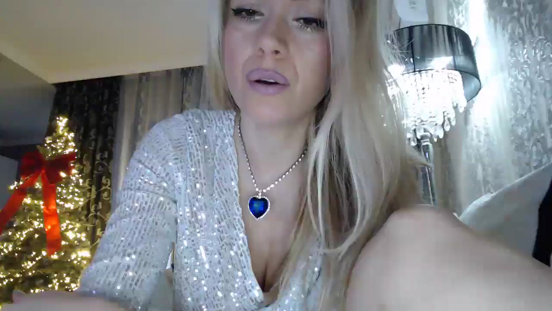 Gallery image thumbnail from SweetyKimmy's myfreecams stream on, 12/27/2024, 08:00 image 1 of 20