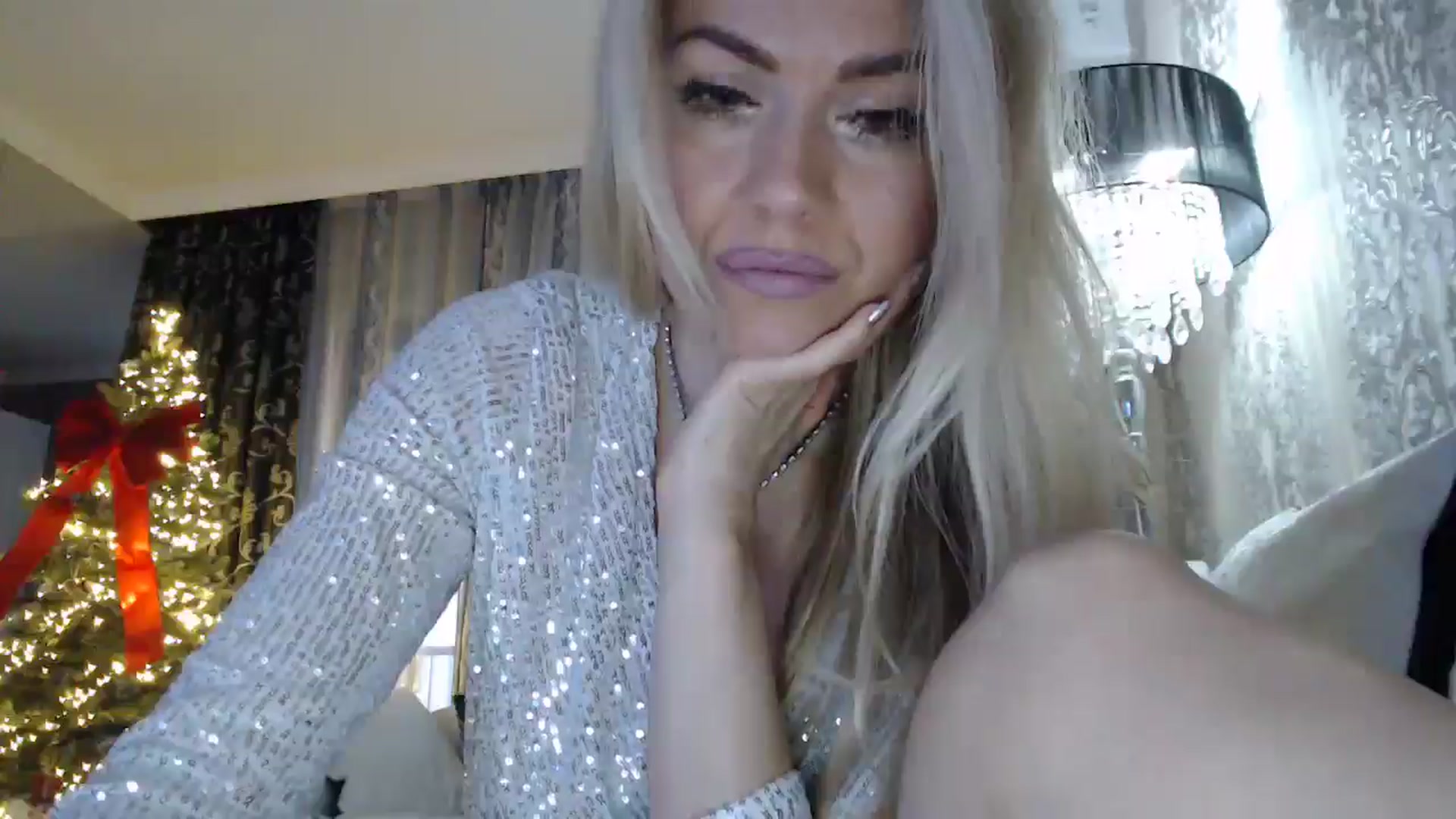 Gallery image thumbnail from SweetyKimmy's myfreecams stream on, 12/27/2024, 08:00 image 2 of 20