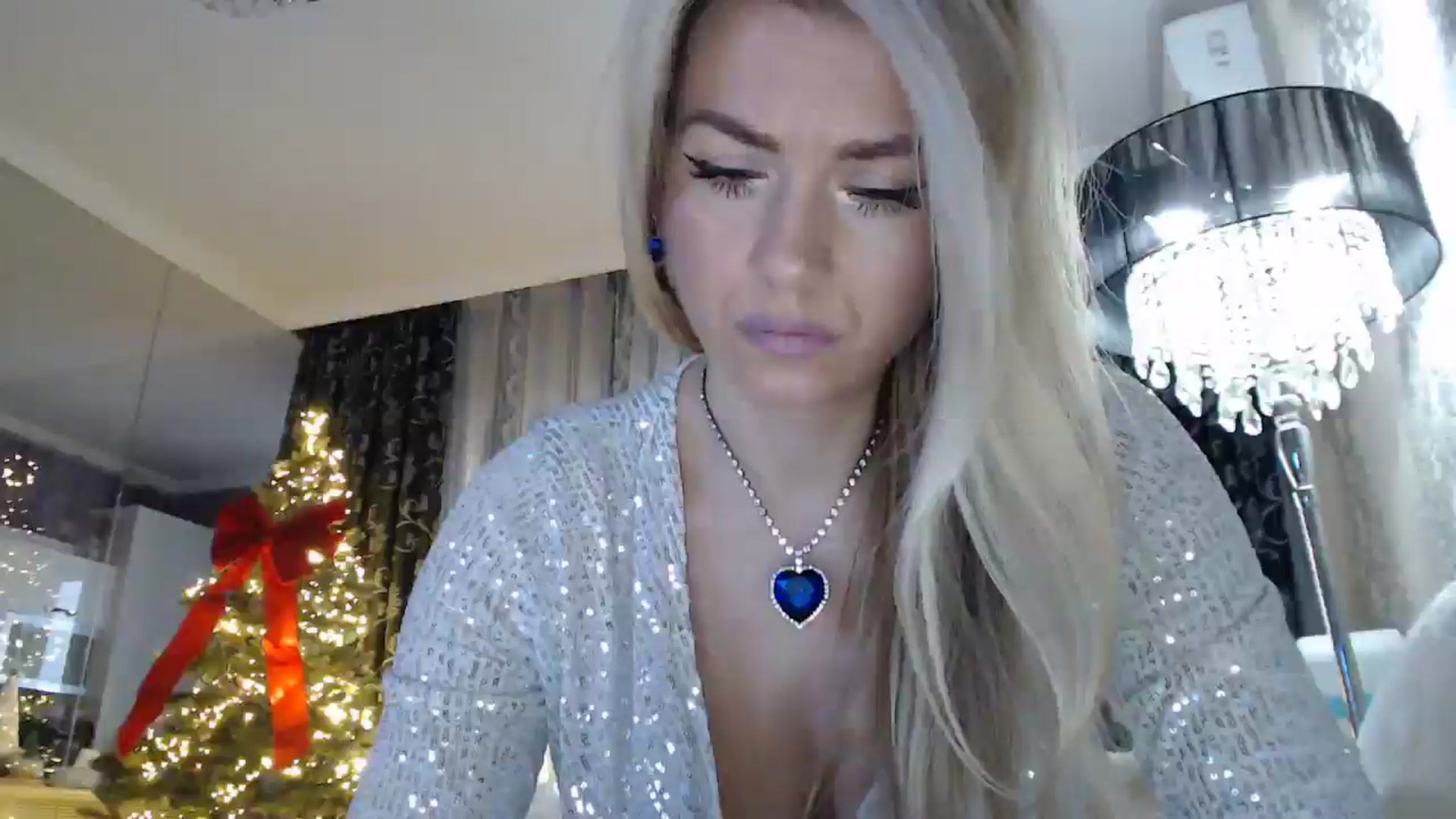 Gallery image thumbnail from SweetyKimmy's myfreecams stream on, 12/27/2024, 08:00 image 16 of 20