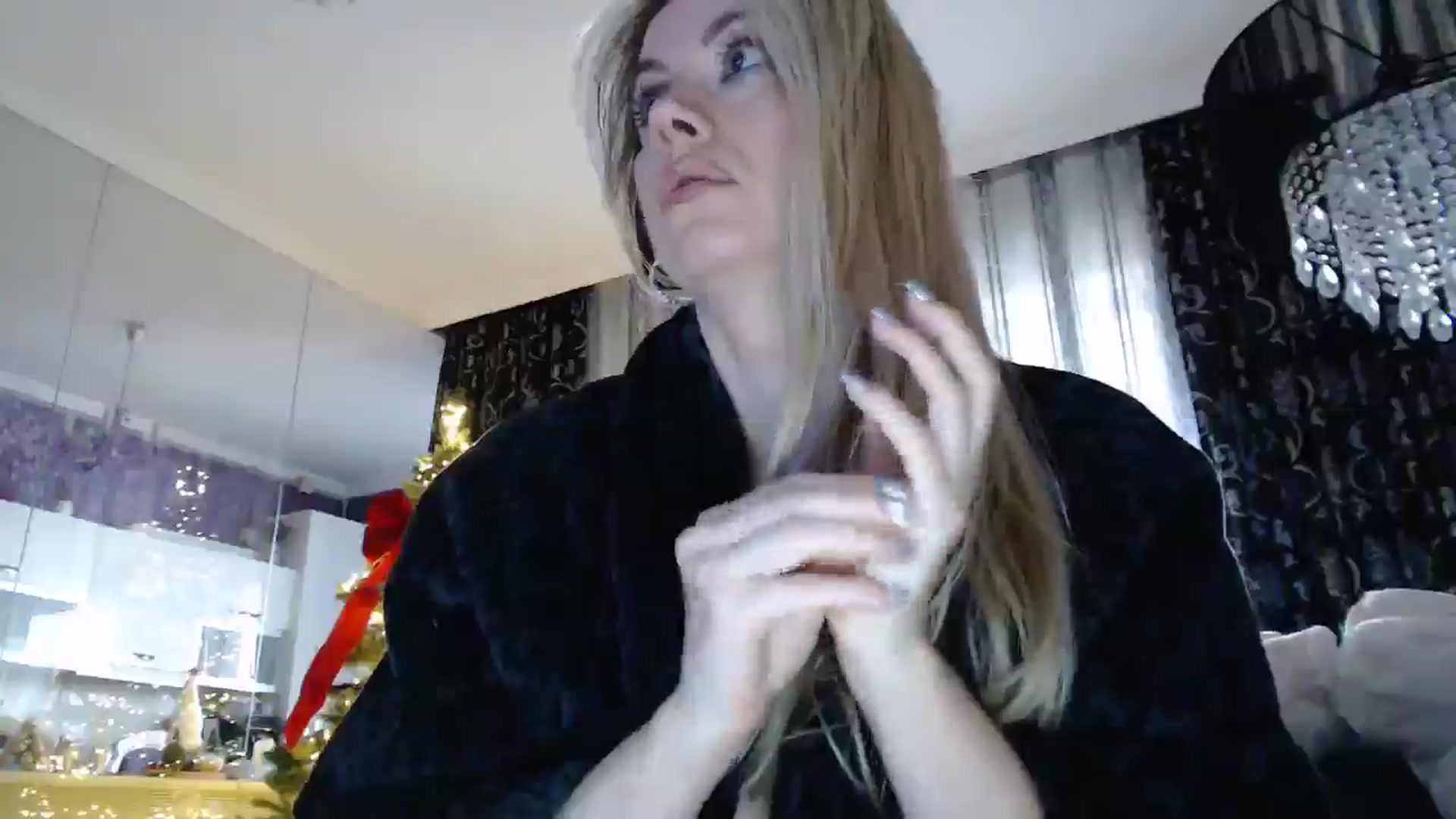 Gallery image thumbnail from SweetyKimmy's myfreecams stream on, 12/29/2024, 08:16 image 7 of 20