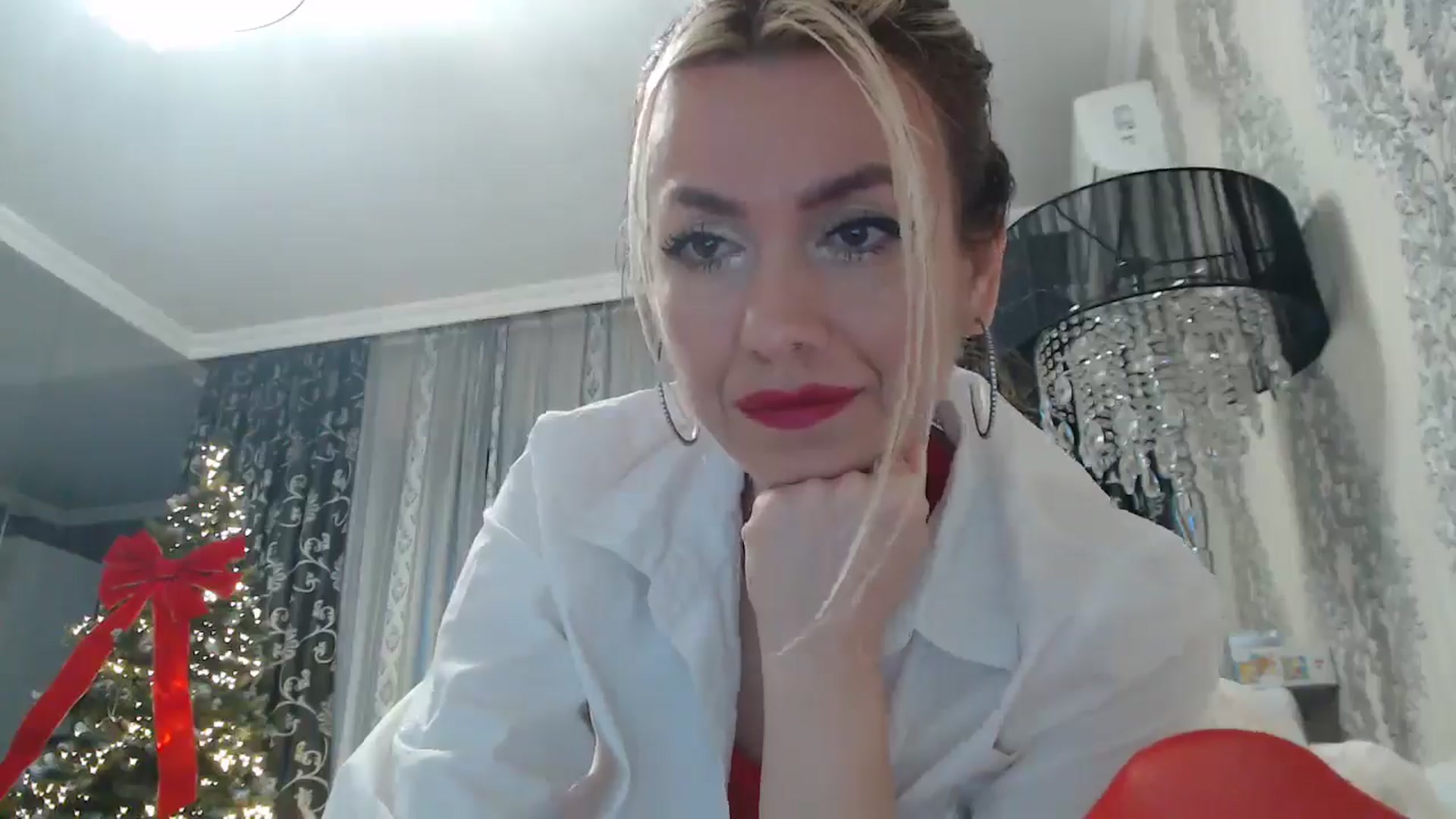 Gallery image thumbnail from SweetyKimmy's myfreecams stream on, 12/30/2024, 07:31 image 3 of 20