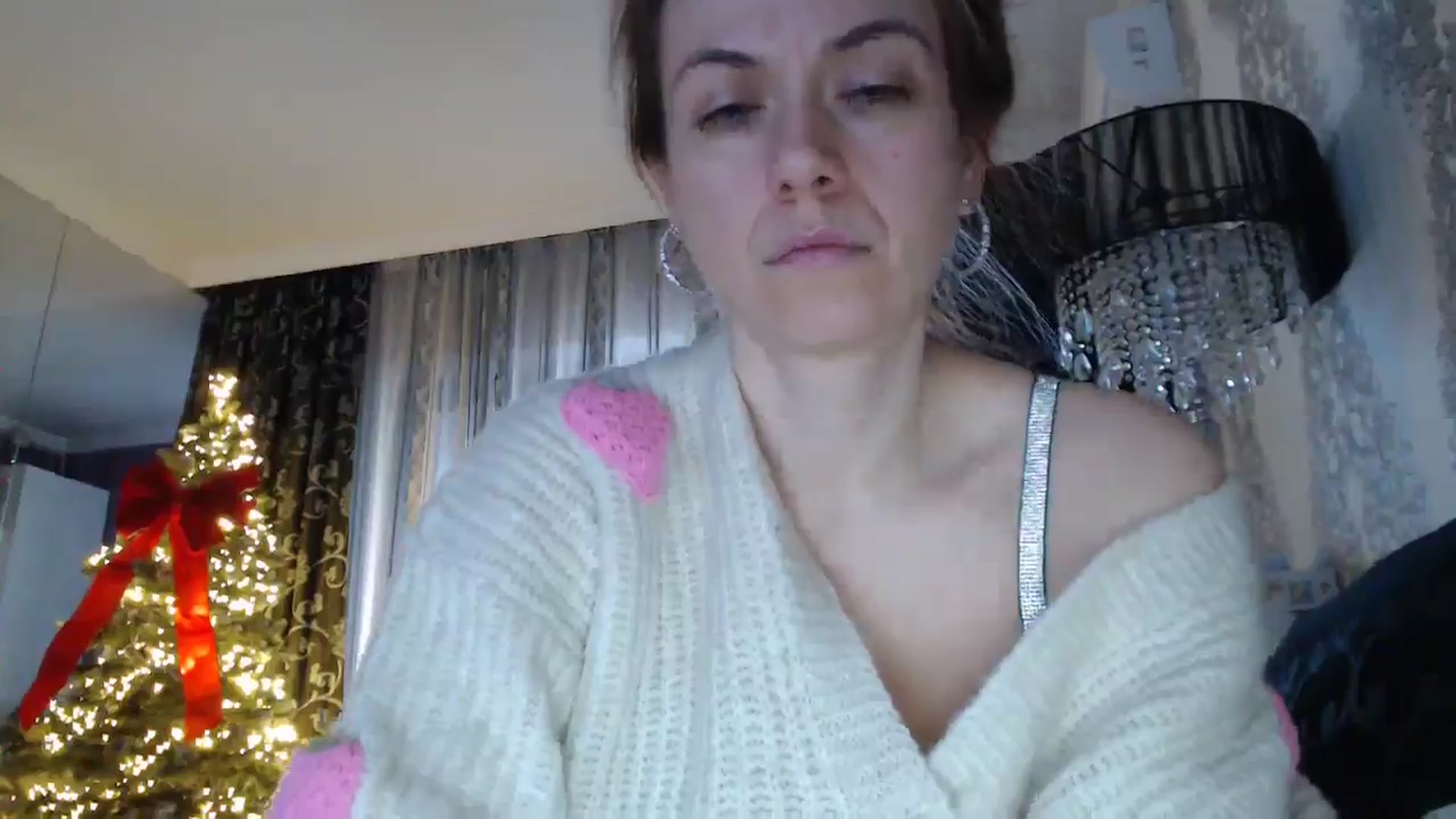 Gallery image thumbnail from SweetyKimmy's myfreecams stream on, 12/31/2024, 07:18 image 11 of 20
