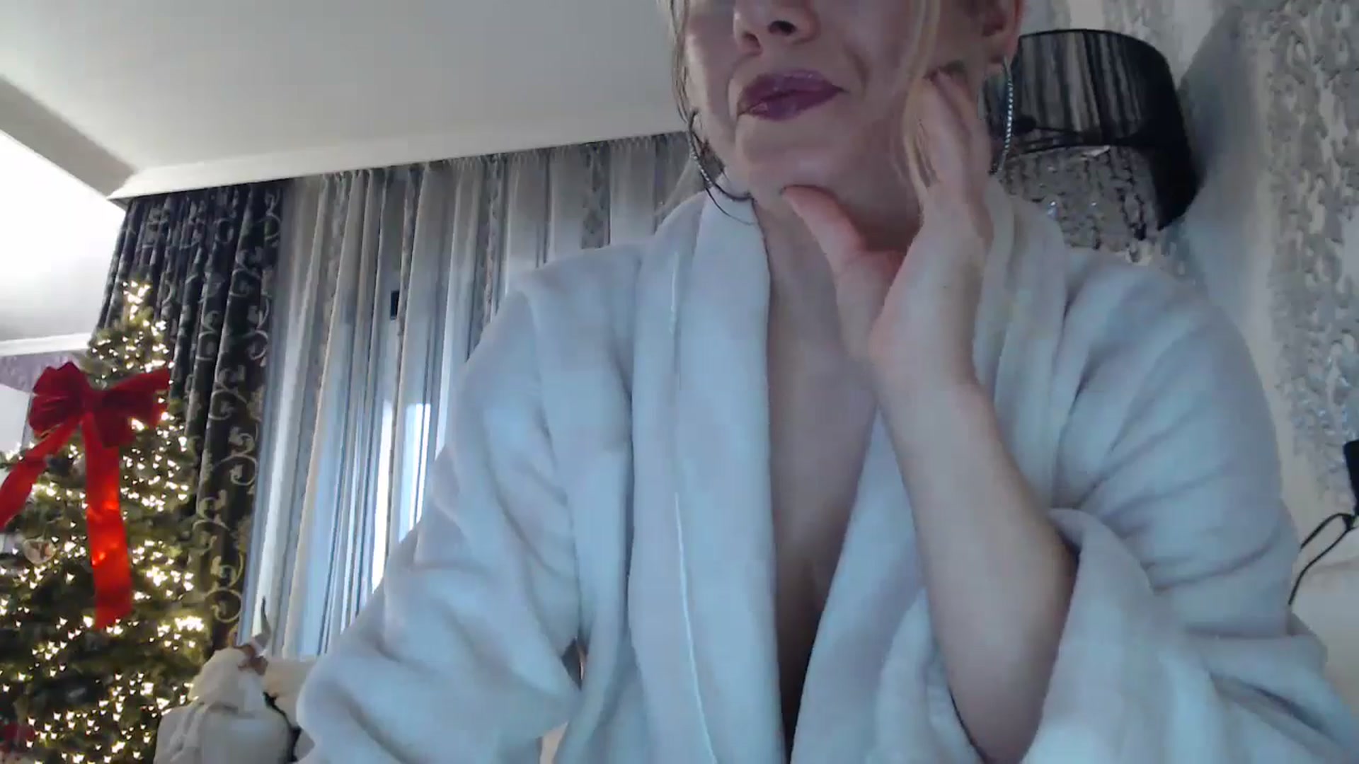 Gallery image thumbnail from SweetyKimmy's myfreecams stream on, 01/03/2025, 07:29 image 7 of 20