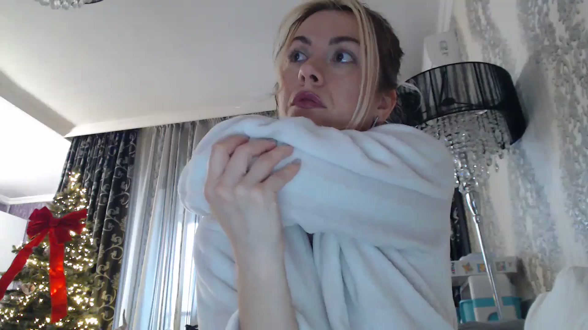Gallery image thumbnail from SweetyKimmy's myfreecams stream on, 01/03/2025, 07:58 image 18 of 20