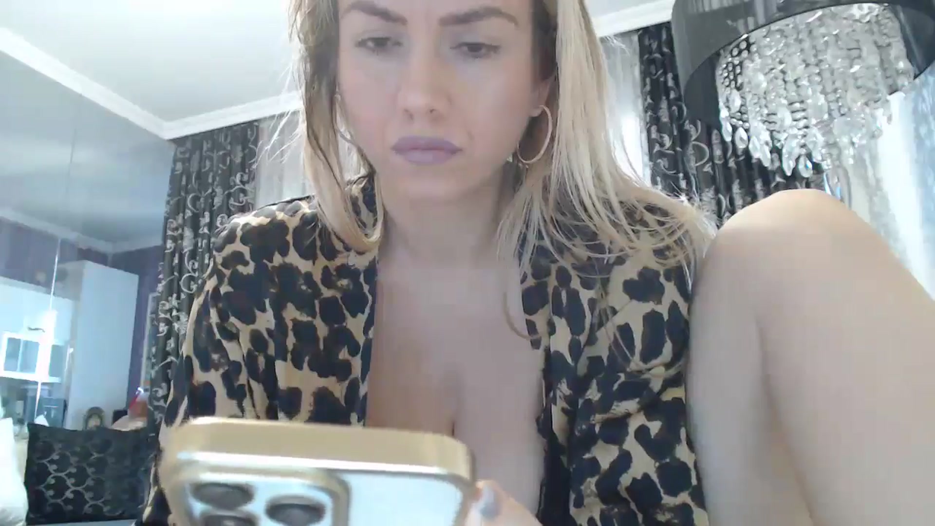 Gallery image thumbnail from SweetyKimmy's myfreecams stream on, 01/06/2025, 07:33 image 8 of 20