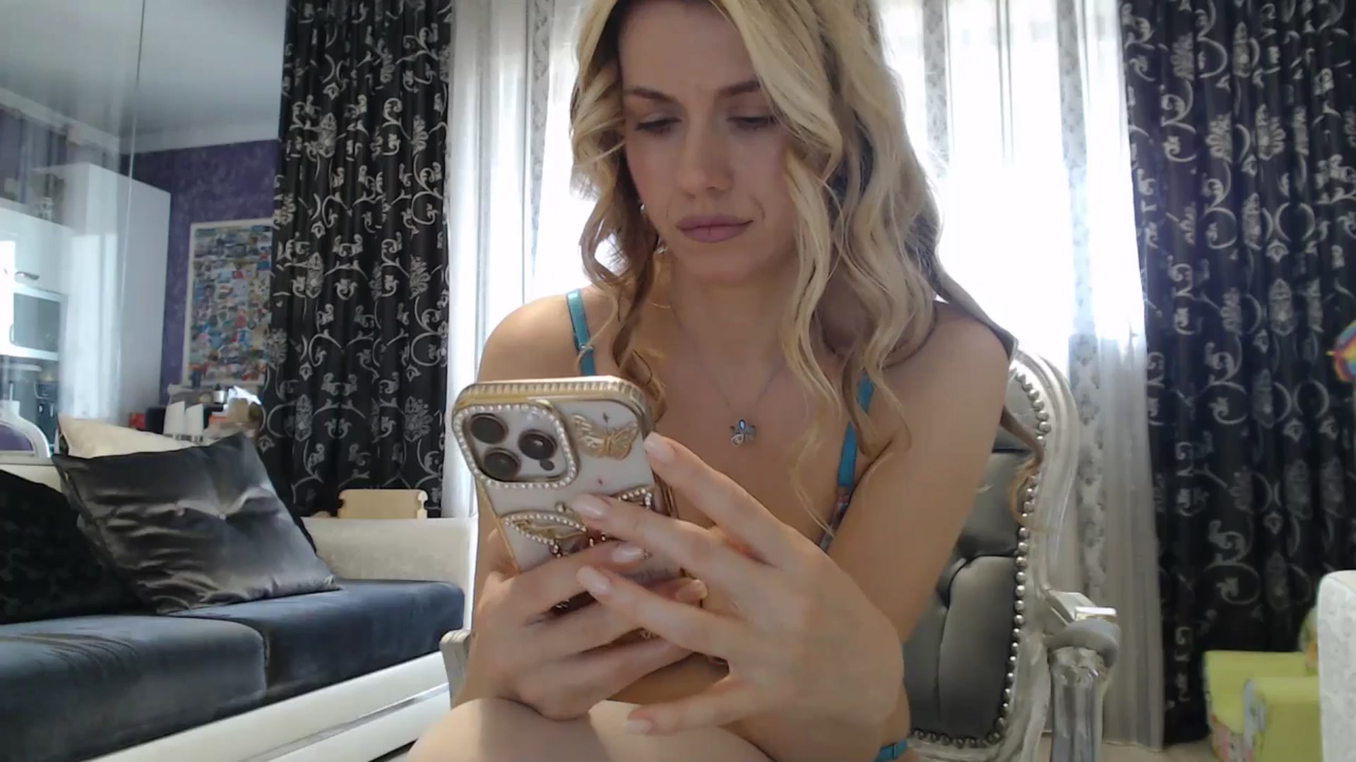Gallery image thumbnail from SweetyKimmy's myfreecams stream on, 03/26/2025, 07:48 image 17 of 20