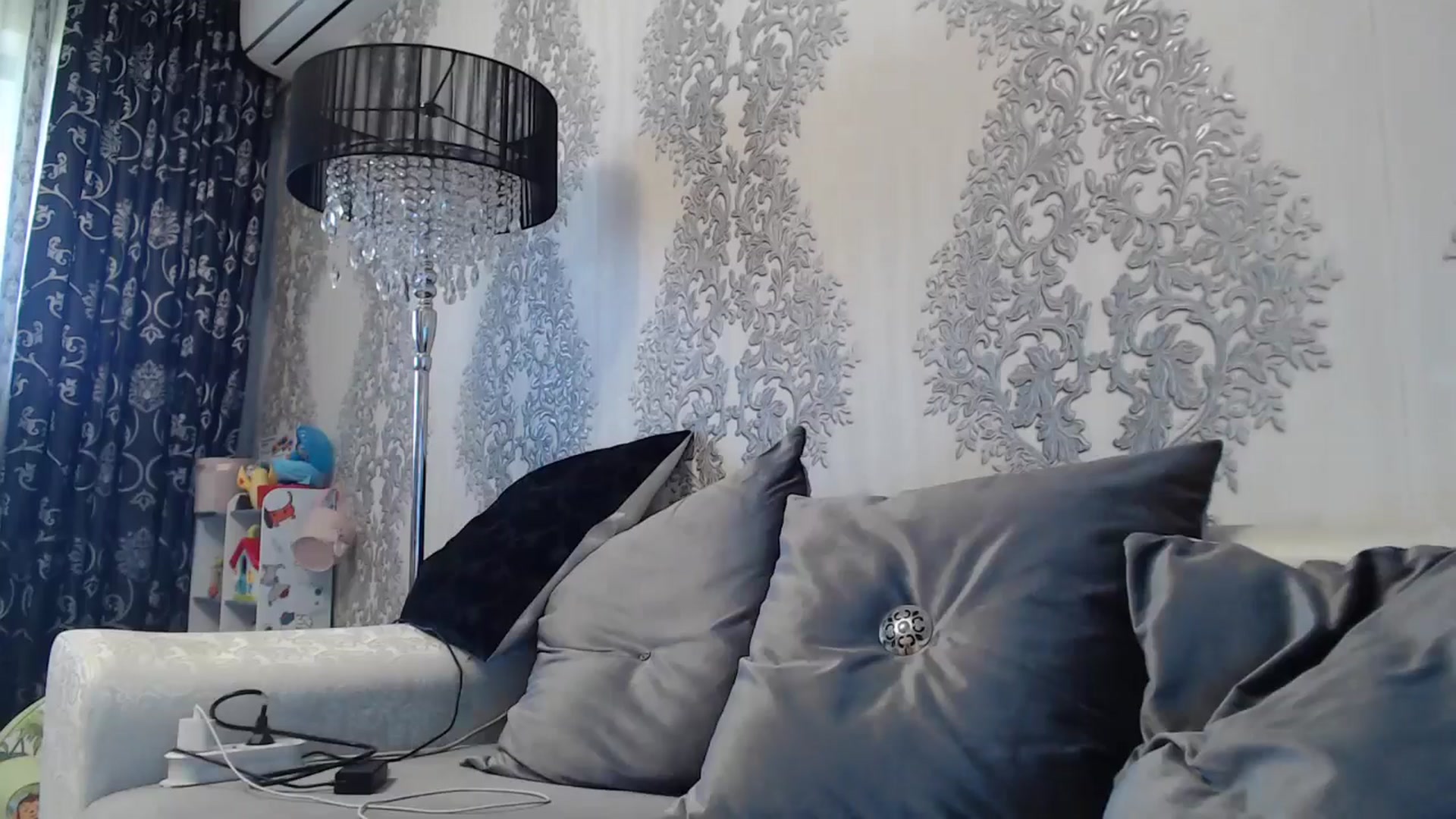 Gallery image thumbnail from SweetyKimmy's myfreecams stream on, 05/15/2025, 07:16 image 12 of 20