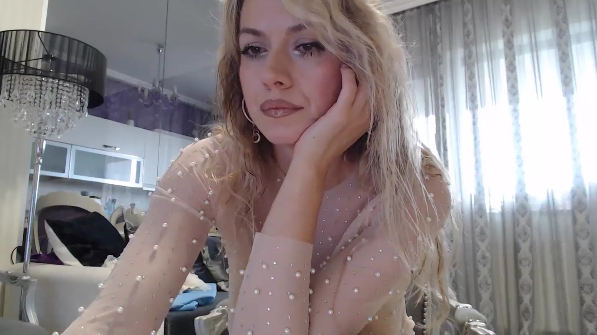 Gallery image thumbnail from SweetyKimmy's myfreecams stream on, 08/19/2025, 07:27 image 9 of 20