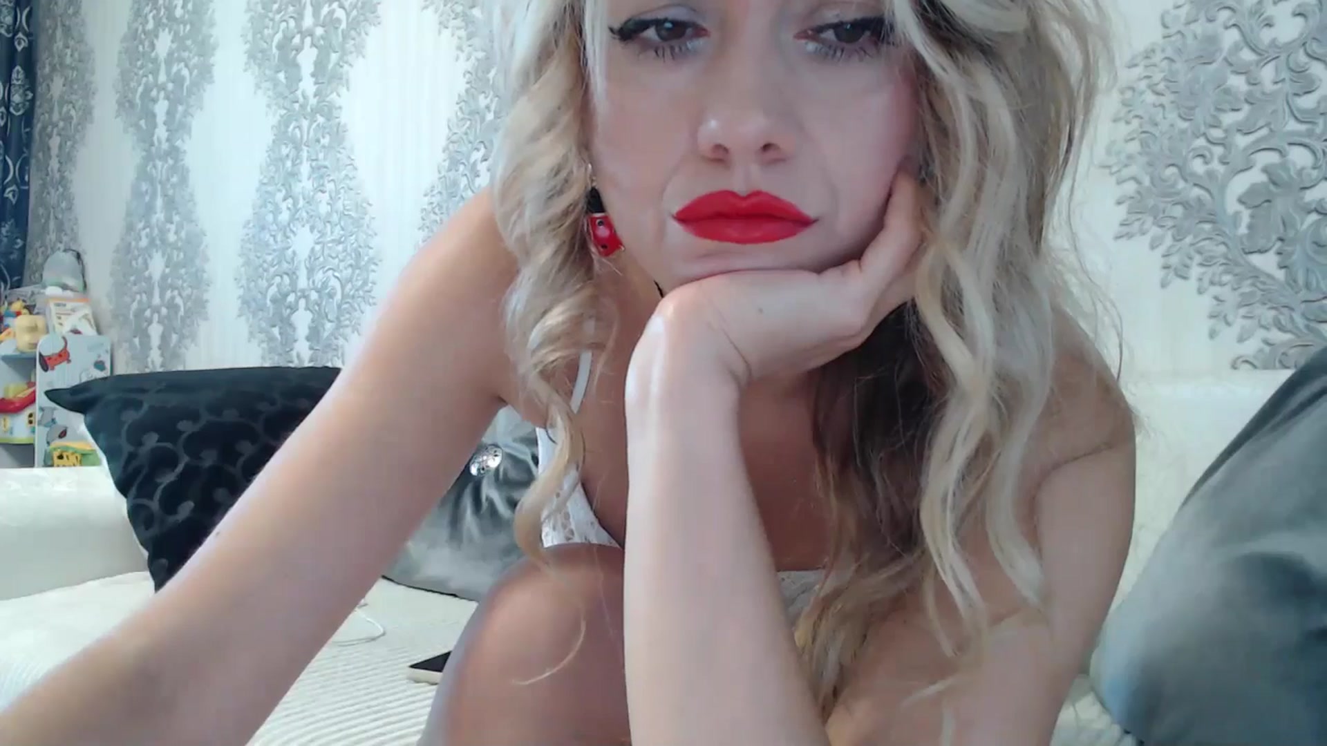 Gallery image thumbnail from SweetyKimmy's myfreecams stream on, 08/22/2025, 06:44 image 3 of 20