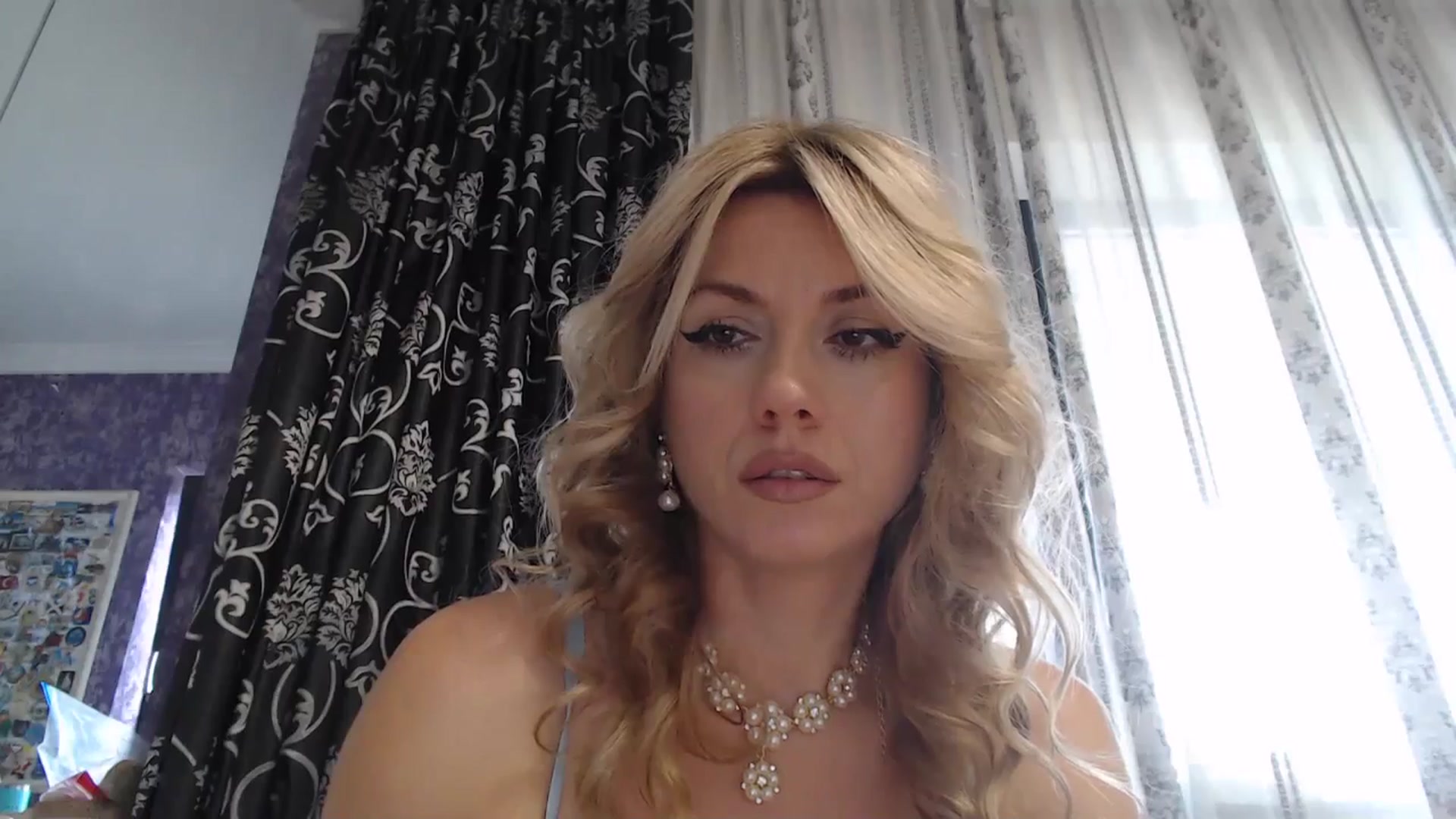 Gallery image thumbnail from SweetyKimmy's myfreecams stream on, 09/10/2025, 07:00 image 16 of 20