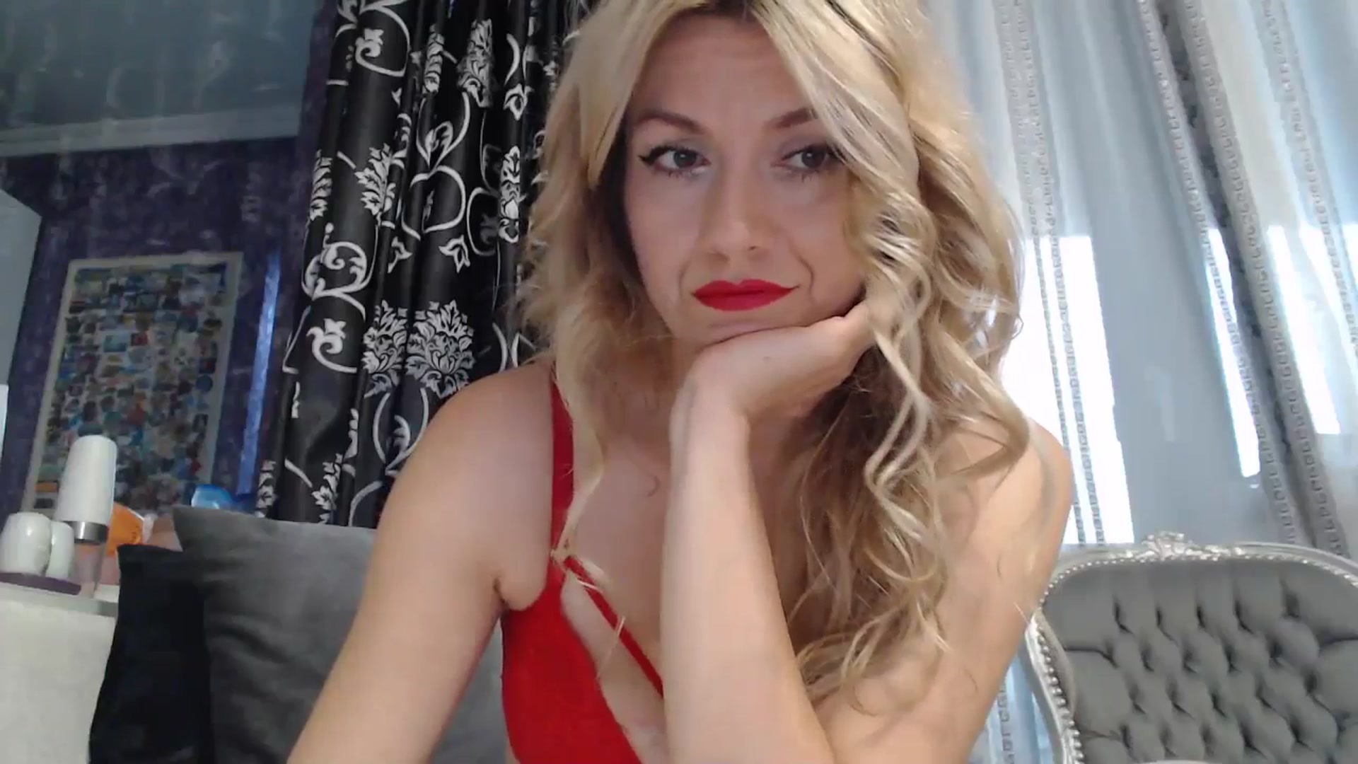 Gallery image thumbnail from SweetyKimmy's myfreecams stream on, 09/17/2025, 06:34 image 9 of 20