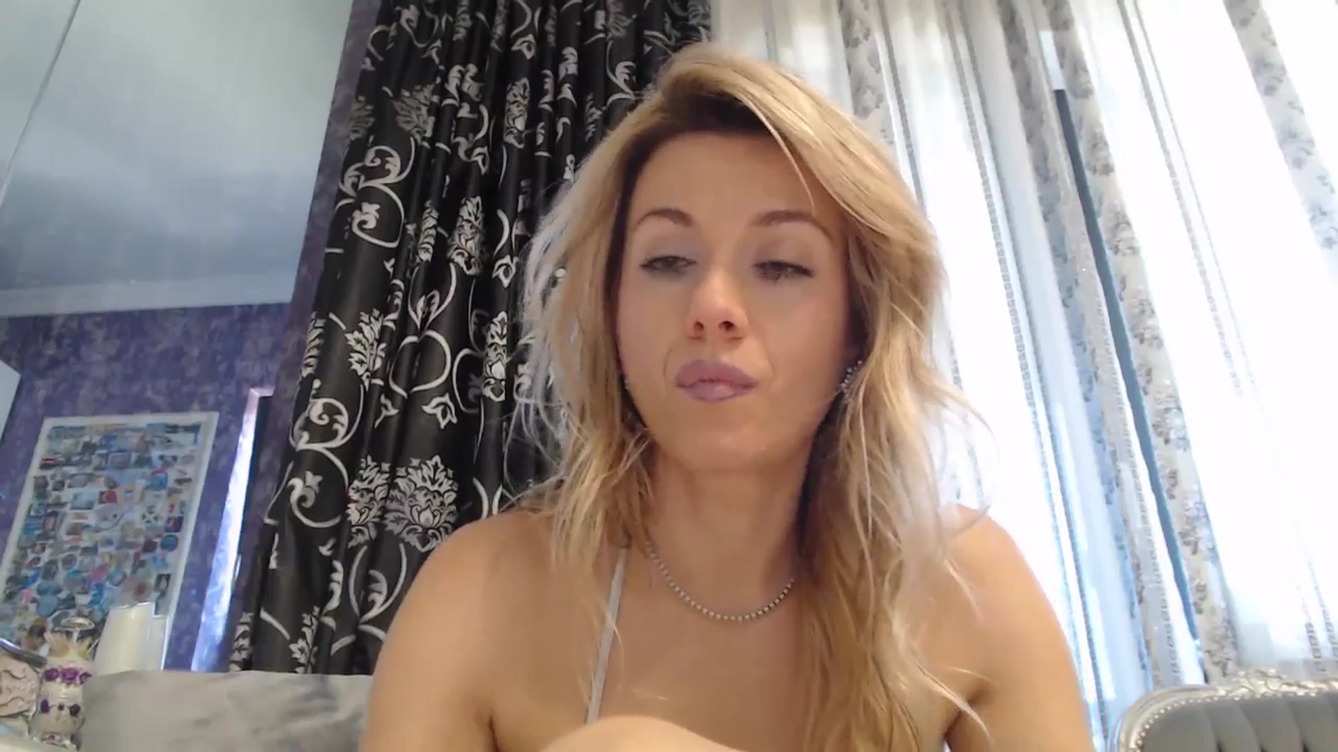 Gallery image thumbnail from SweetyKimmy's myfreecams stream on, 09/19/2025, 06:46 image 3 of 20