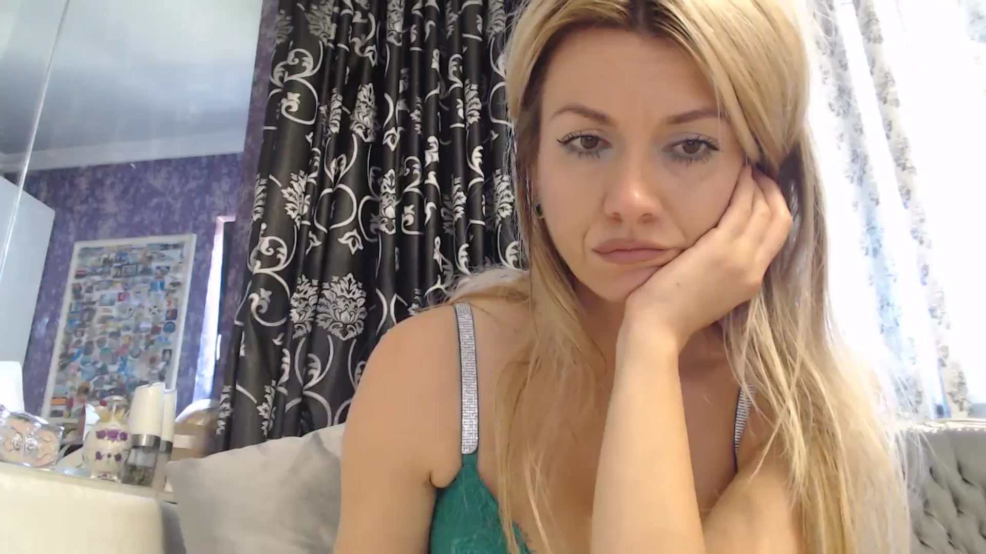 Gallery image thumbnail from SweetyKimmy's myfreecams stream on, 09/21/2025, 07:12 image 5 of 20