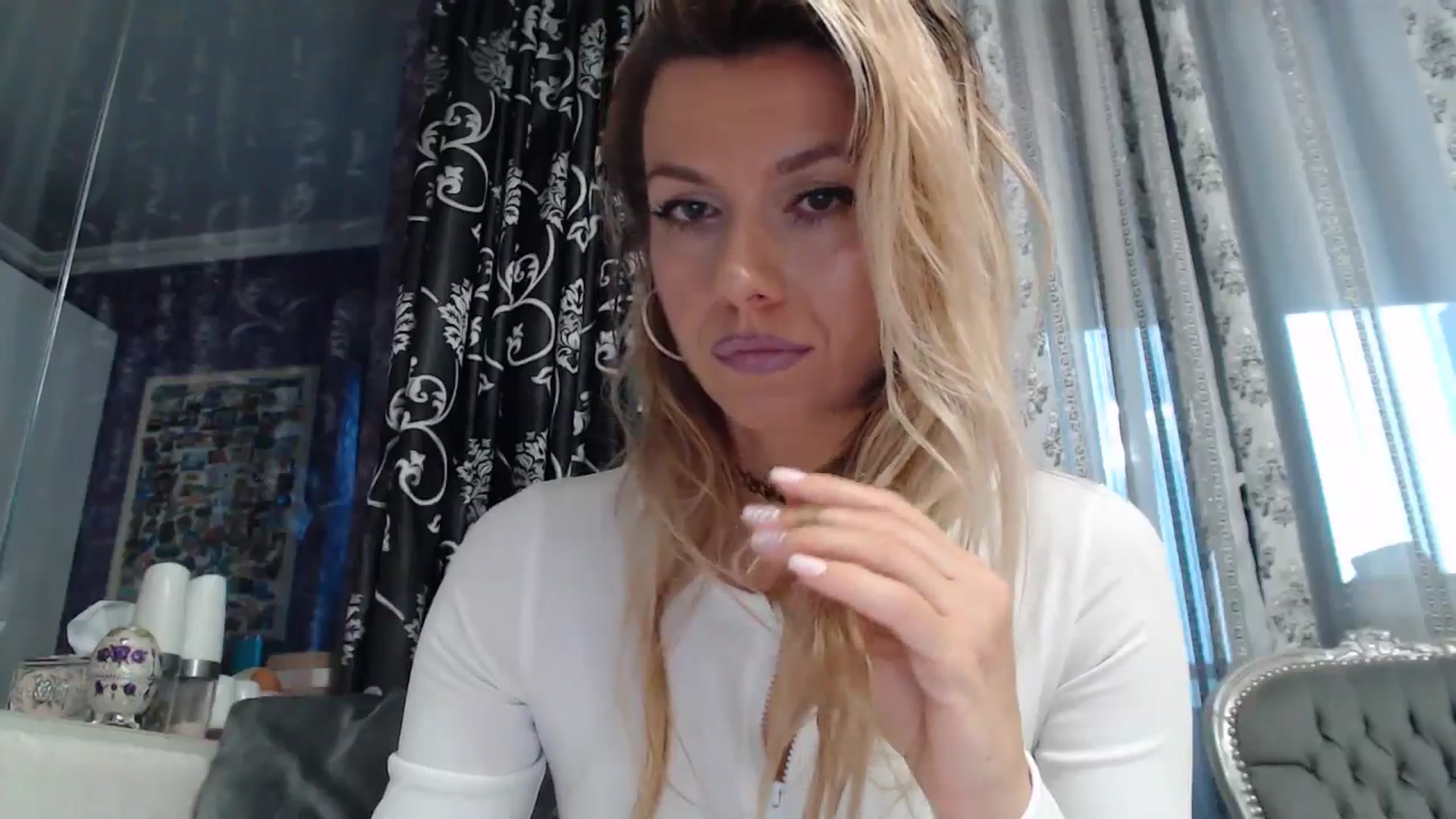 Gallery image thumbnail from SweetyKimmy's myfreecams stream on, 10/07/2025, 05:41 image 6 of 20