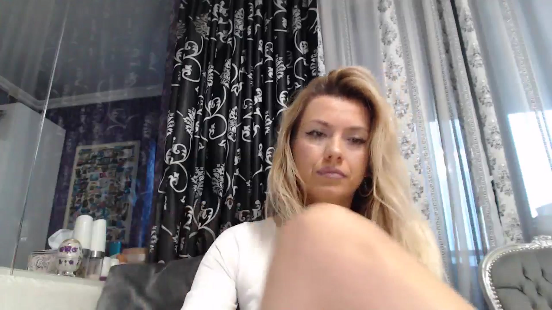 Gallery image thumbnail from SweetyKimmy's myfreecams stream on, 10/07/2025, 05:41 image 17 of 20