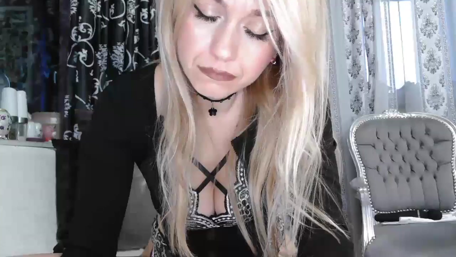 Gallery image thumbnail from SweetyKimmy's myfreecams stream on, 10/13/2025, 05:03 image 13 of 20