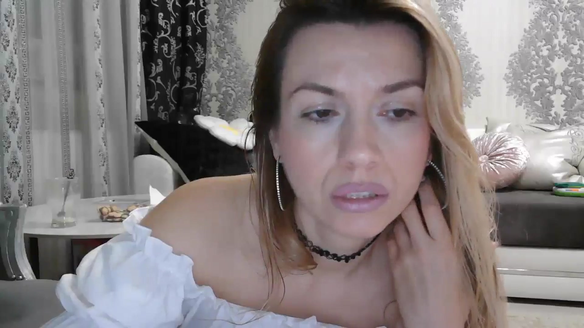Gallery image thumbnail from SweetyKimmy's myfreecams stream on, 10/15/2025, 04:47 image 10 of 20