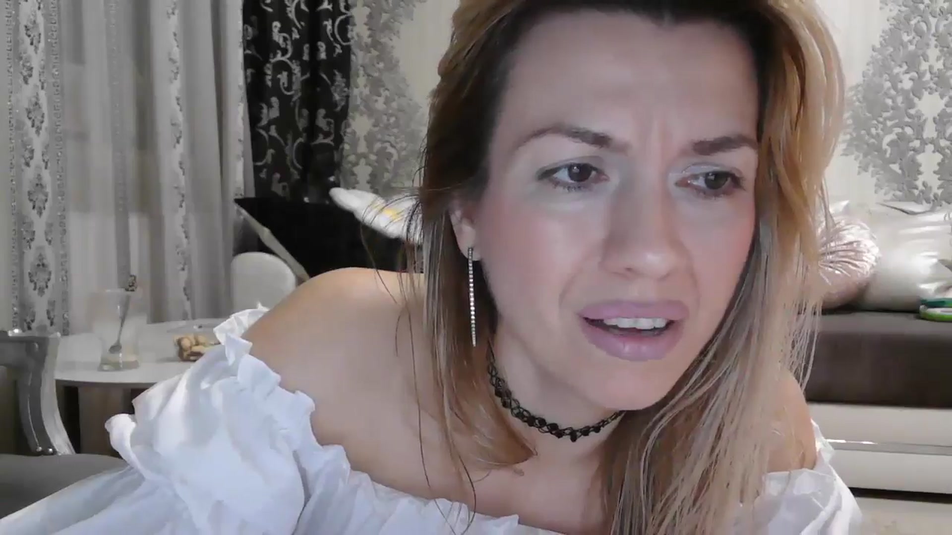 Gallery image thumbnail from SweetyKimmy's myfreecams stream on, 10/15/2025, 04:47 image 13 of 20