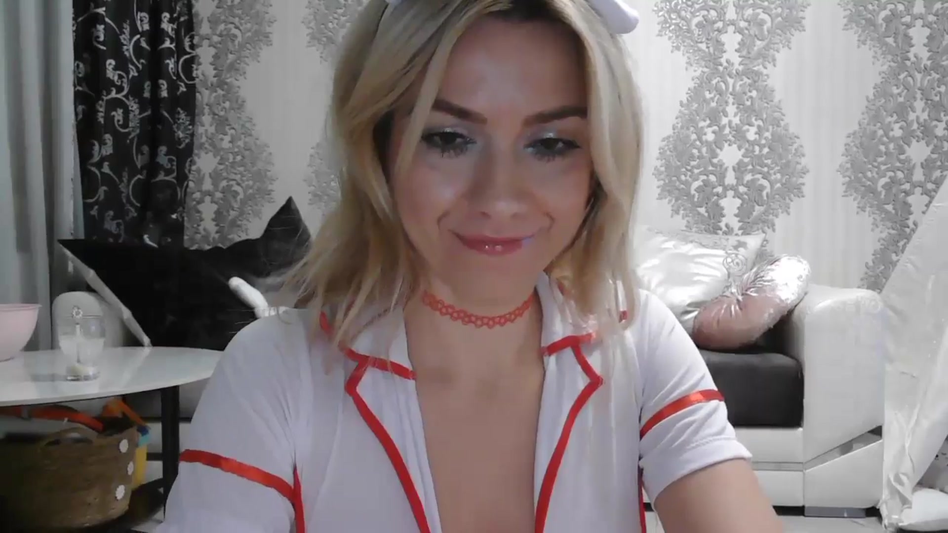 Gallery image thumbnail from SweetyKimmy's myfreecams stream on, 10/19/2025, 04:17 image 11 of 20