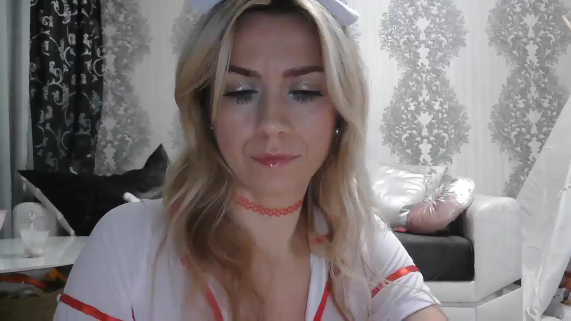 Gallery image thumbnail from SweetyKimmy's myfreecams stream on, 10/19/2025, 04:17 image 8 of 20