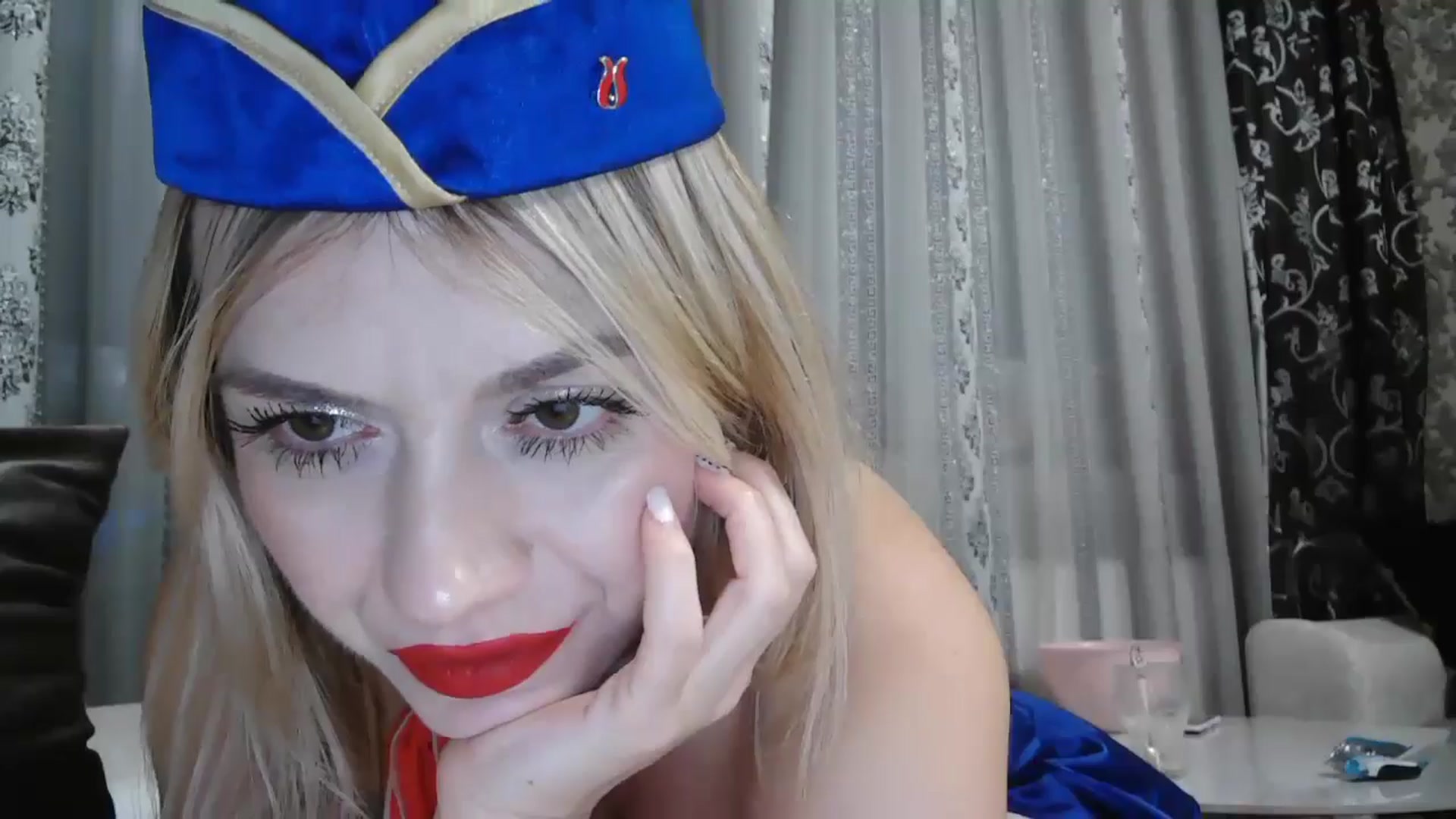 Gallery image thumbnail from SweetyKimmy's myfreecams stream on, 10/22/2025, 06:48 image 2 of 20