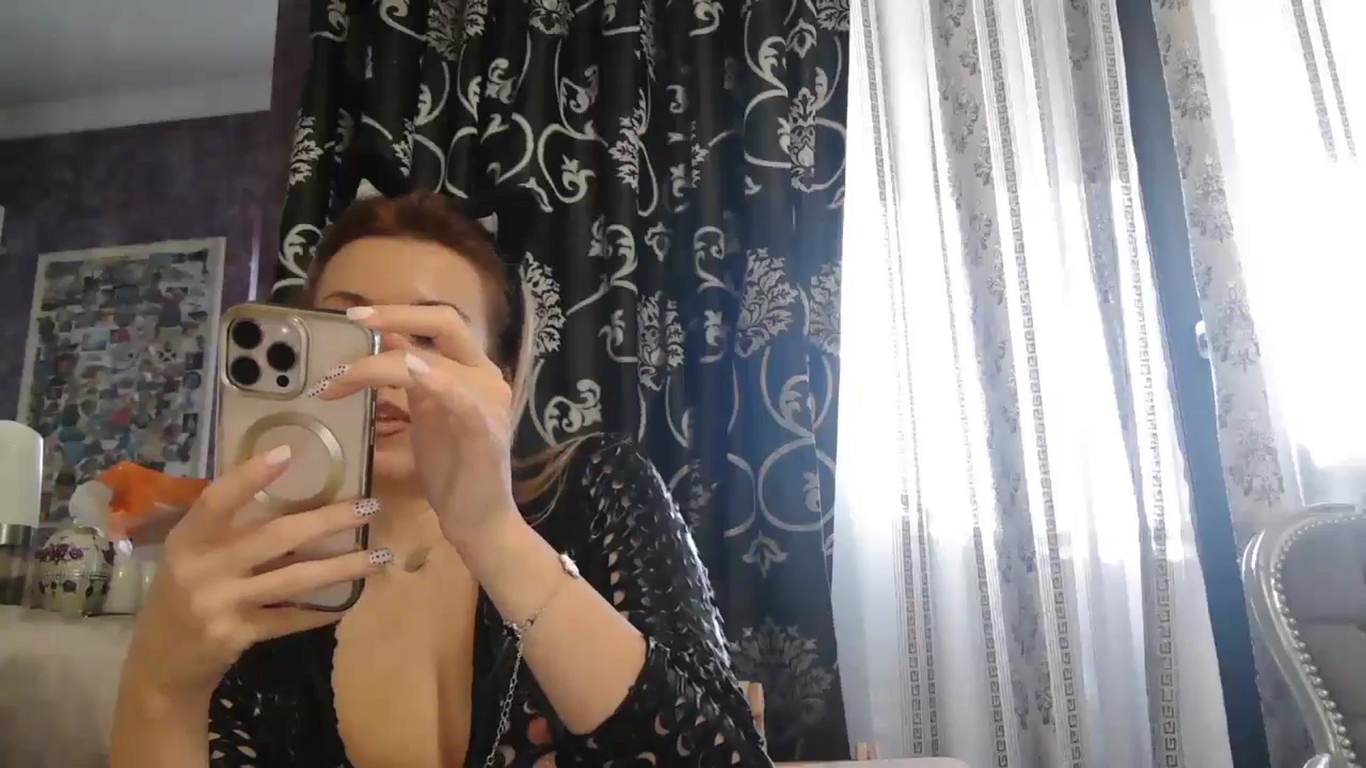 Gallery image thumbnail from SweetyKimmy's myfreecams stream on, 10/28/2025, 07:36 image 20 of 20
