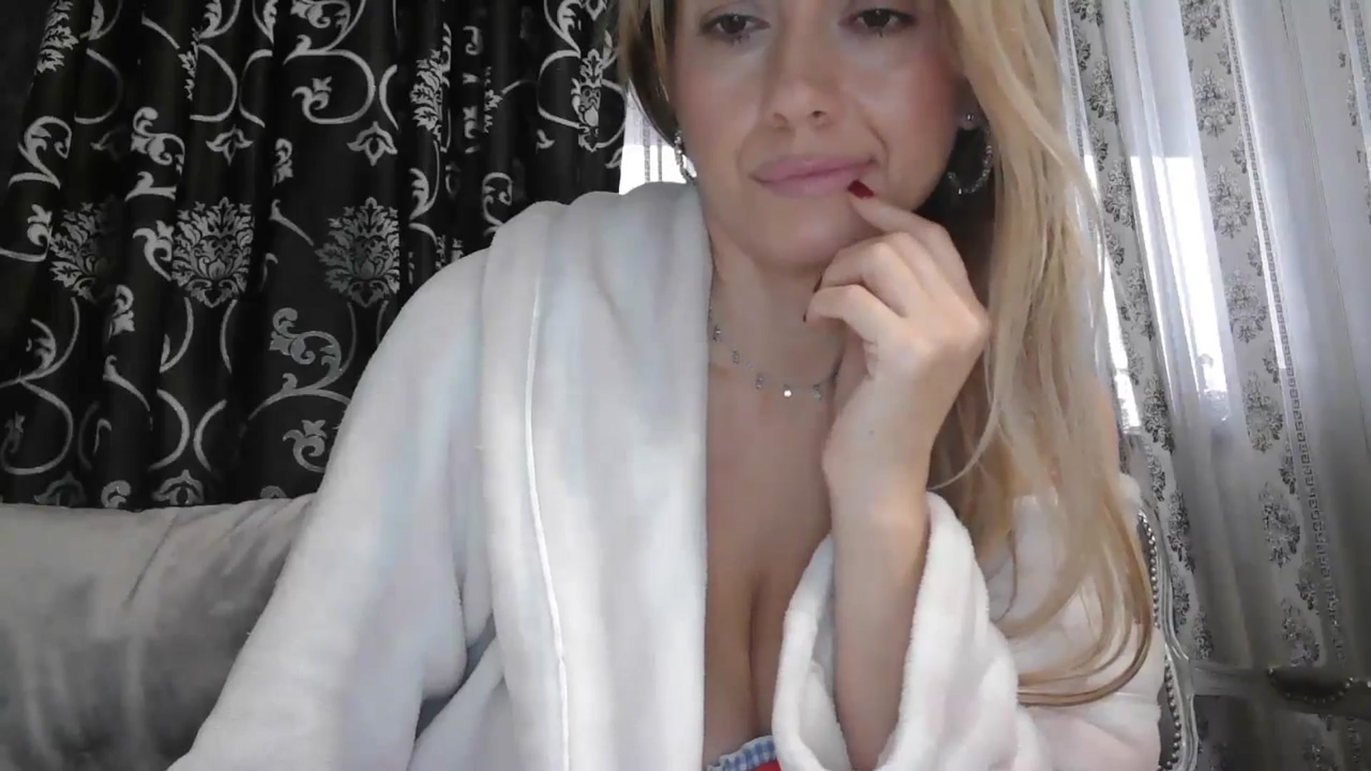 Gallery image thumbnail from SweetyKimmy's myfreecams stream on, 11/05/2025, 06:54 image 6 of 20