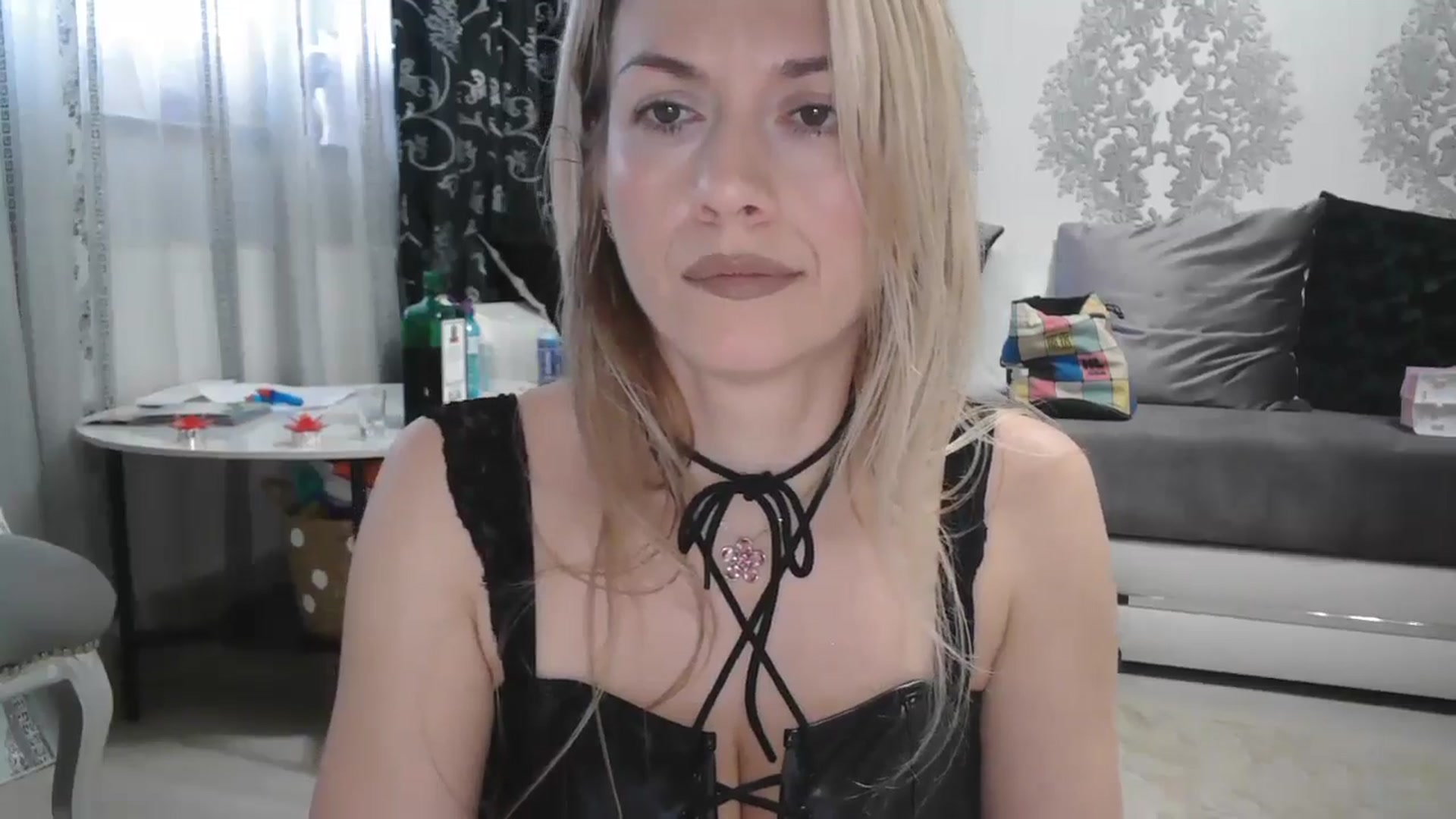 Gallery image thumbnail from SweetyKimmy's myfreecams stream on, 11/06/2025, 07:13 image 17 of 20