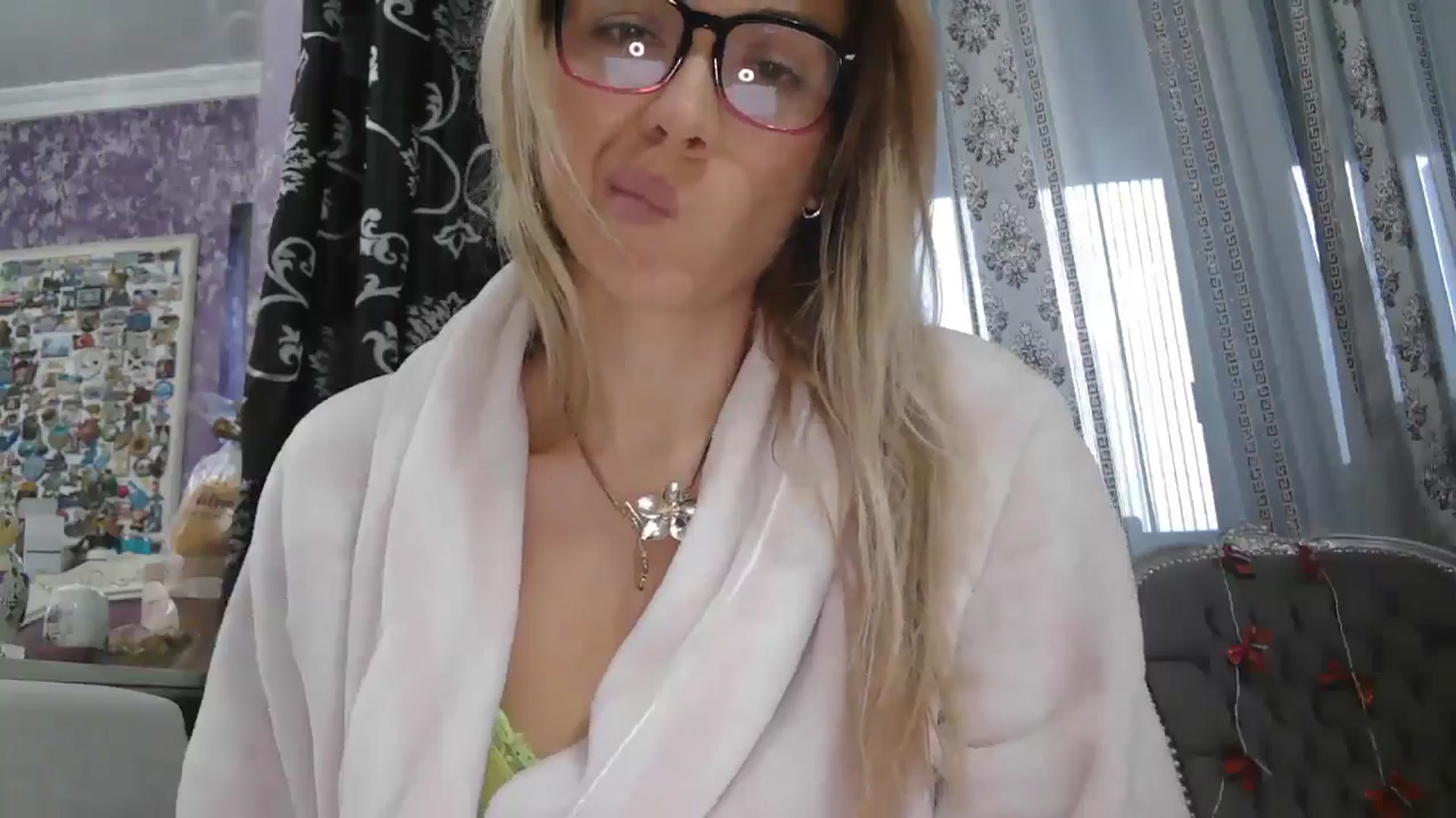 Gallery image thumbnail from SweetyKimmy's myfreecams stream on, 11/10/2025, 07:48 image 18 of 20